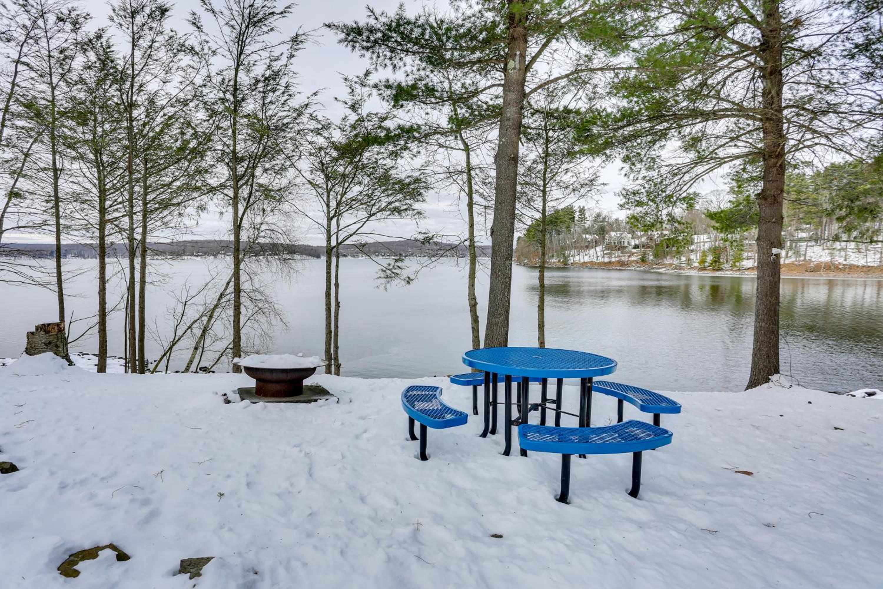 All-Season Lake Wallenpaupack Condo with Views