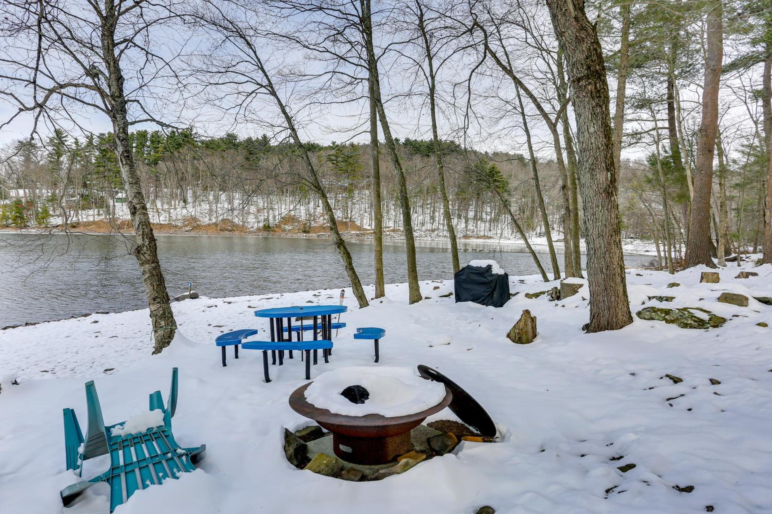 All-Season Lake Wallenpaupack Condo with Views