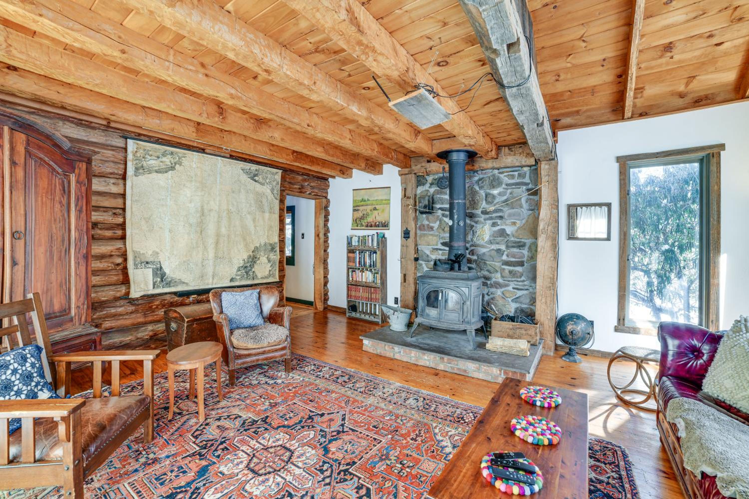 Family Cabin Near Bellayre and Plattekill Mtns!