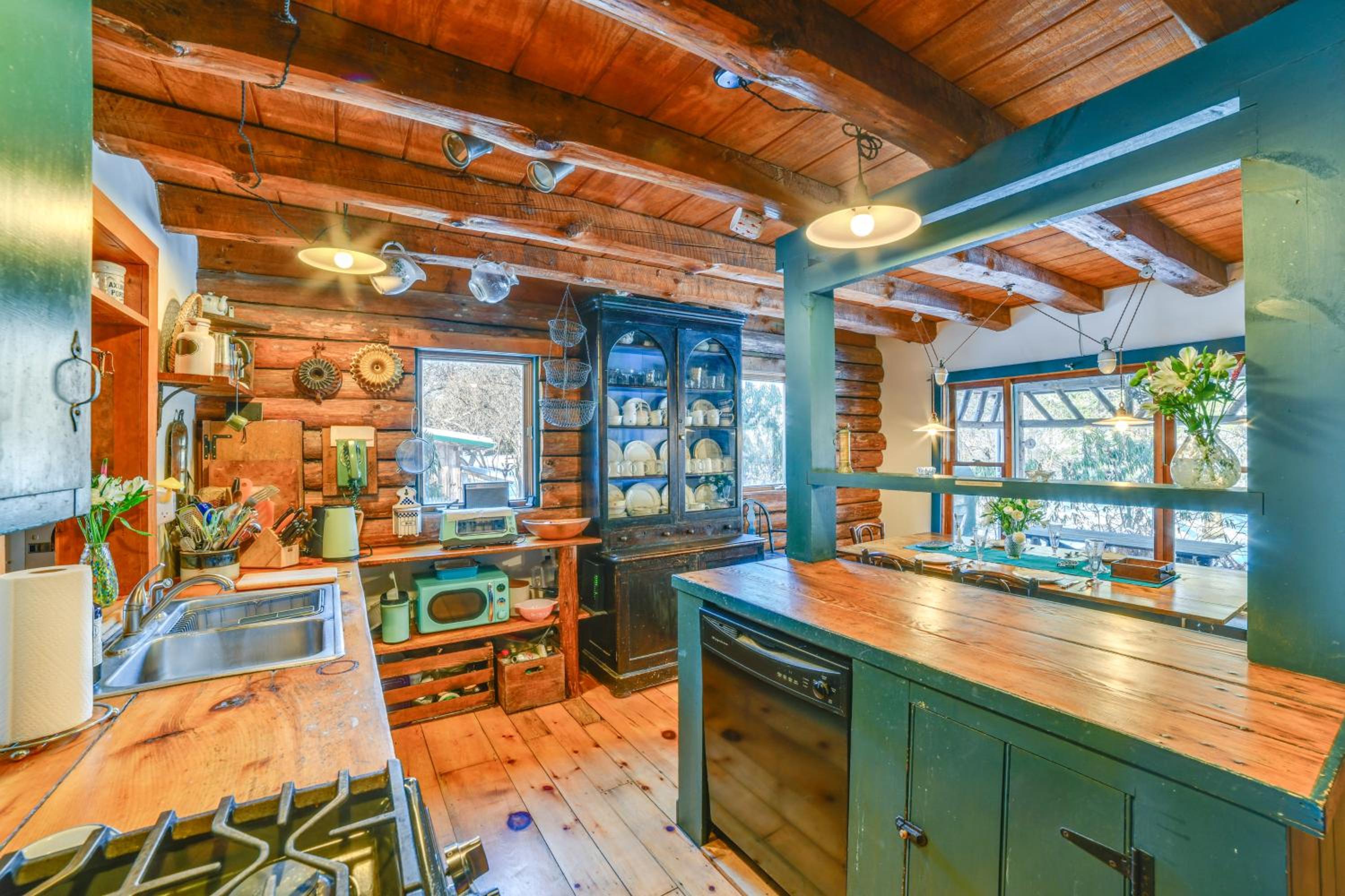 Family Cabin Near Bellayre and Plattekill Mtns!