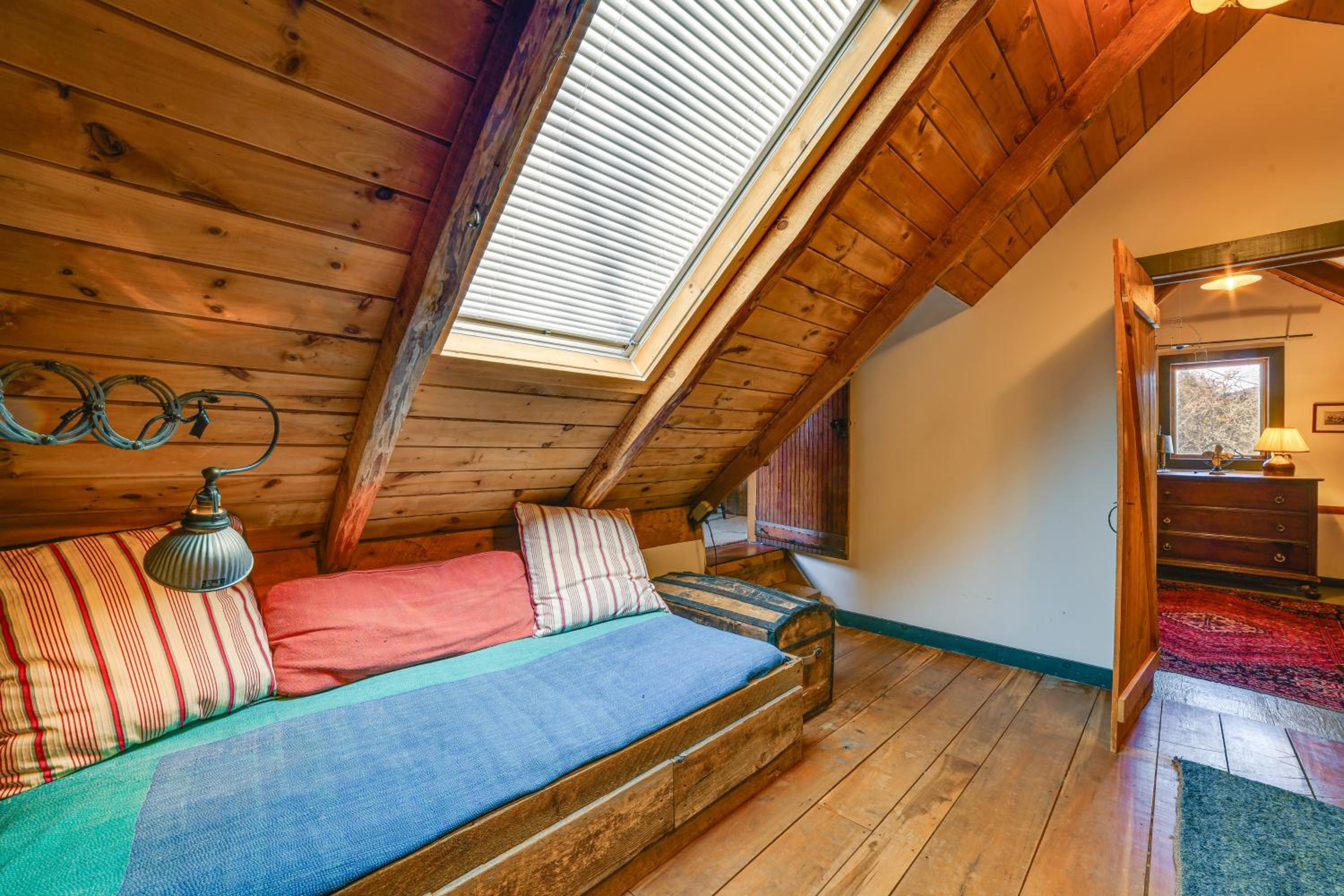 Family Cabin Near Bellayre and Plattekill Mtns!
