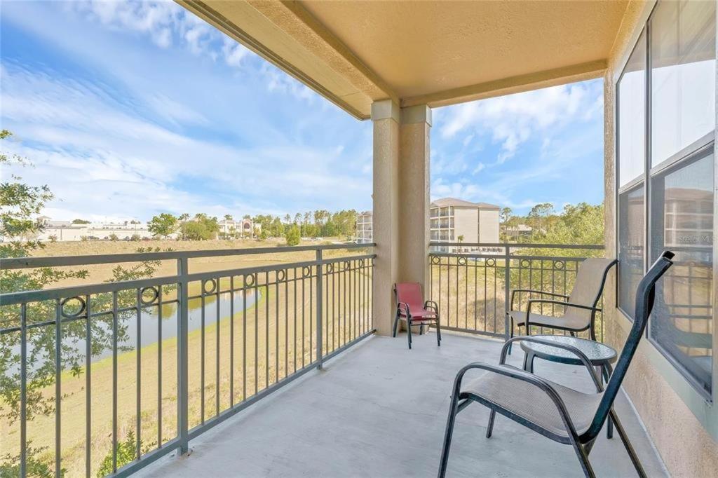3BR Disney Condo | 3 En-Suites + Pools