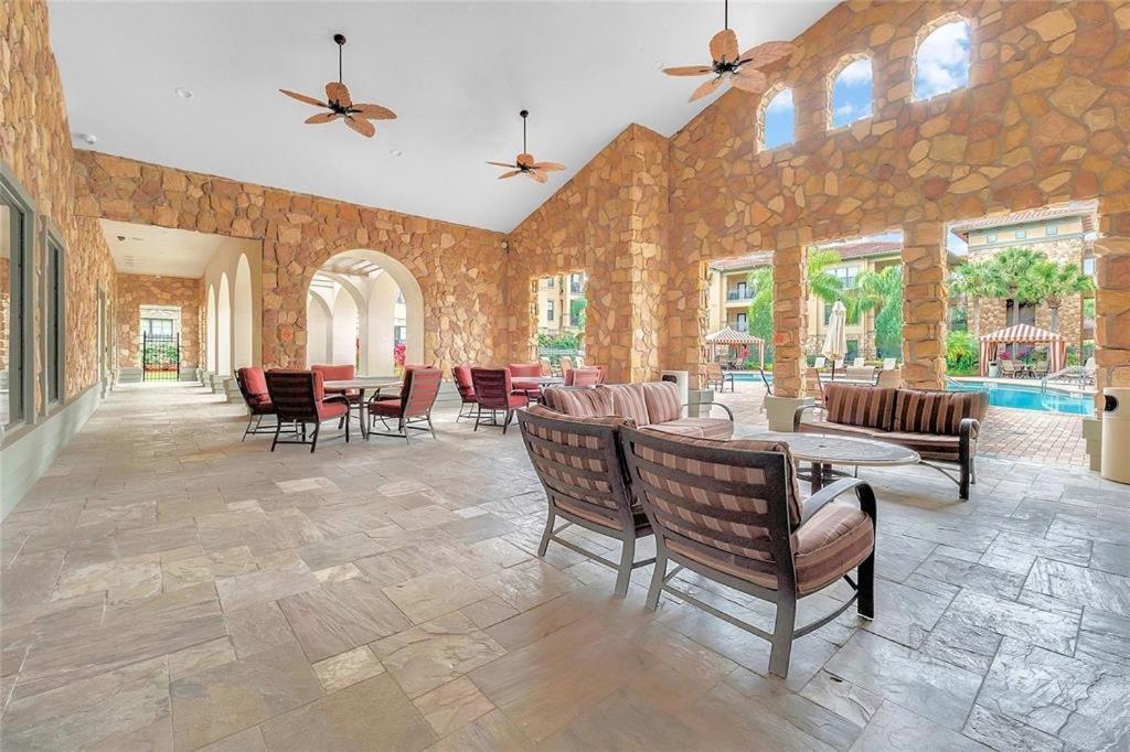 3BR Disney Condo | 3 En-Suites + Pools