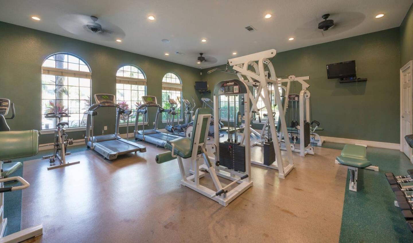 3BR Disney Condo | 3 En-Suites + Pools