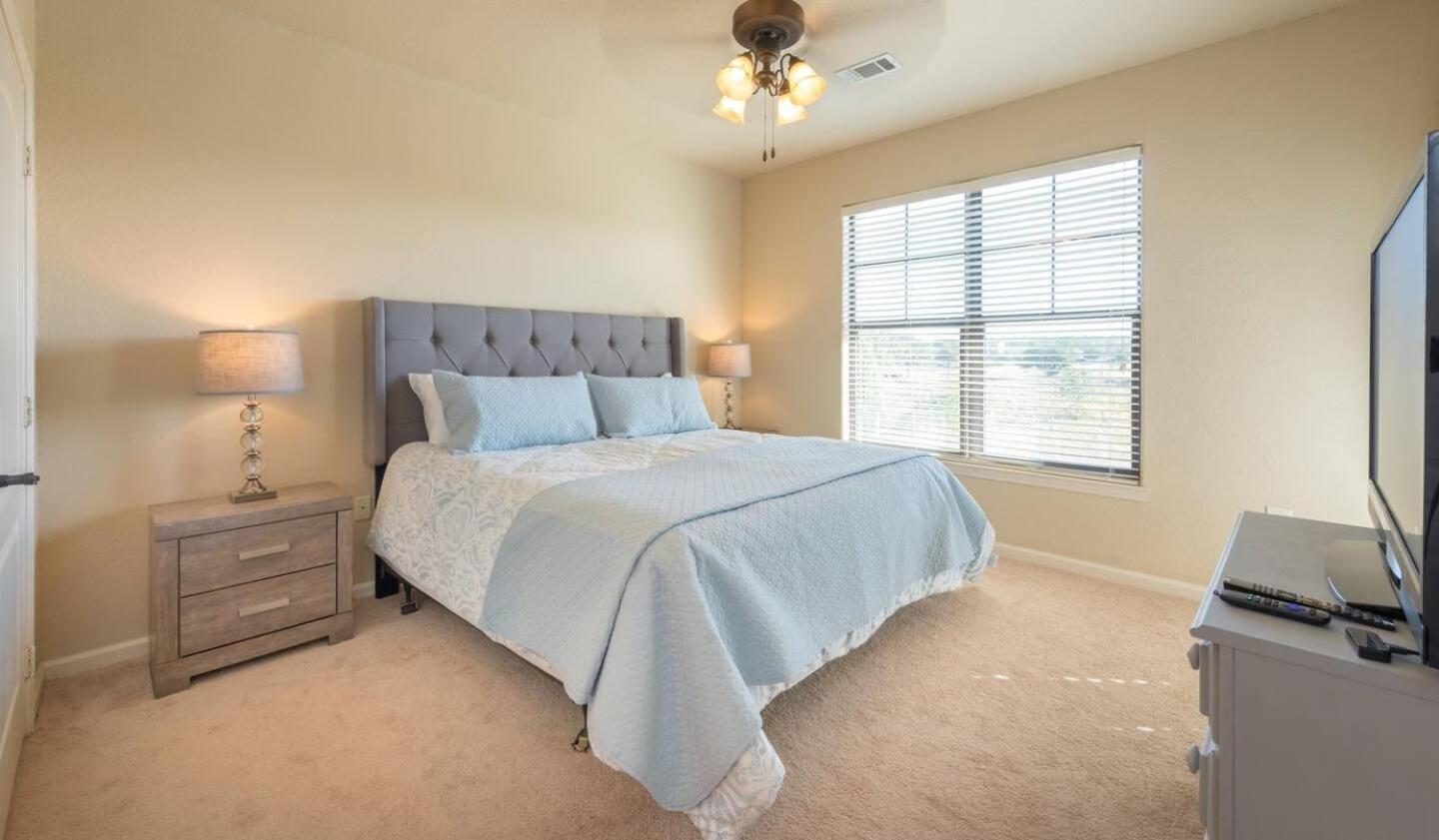 3BR Disney Condo | 3 En-Suites + Pools