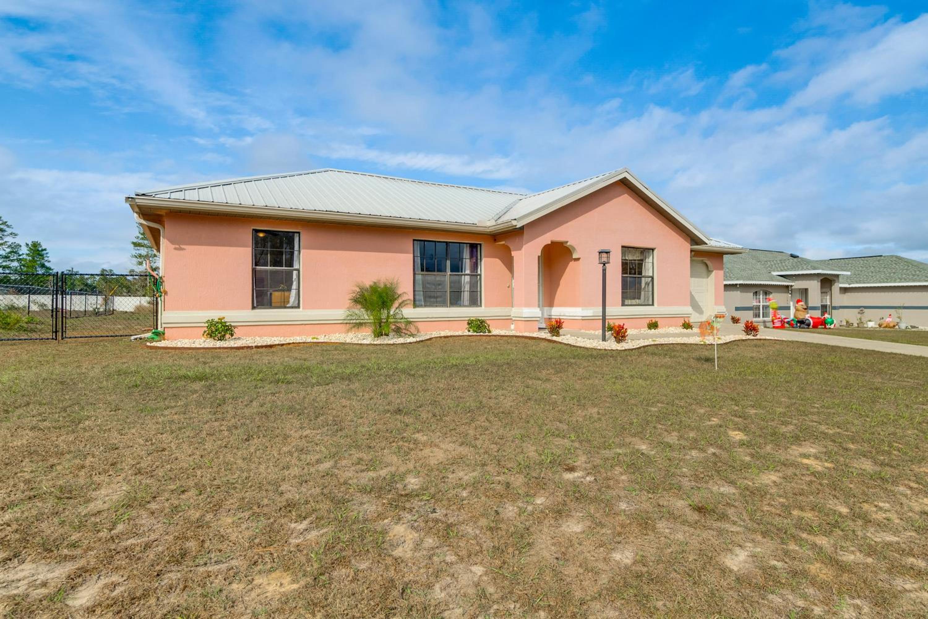 Patio and Pet-Friendly Yard! Ocala Home Near Golfing