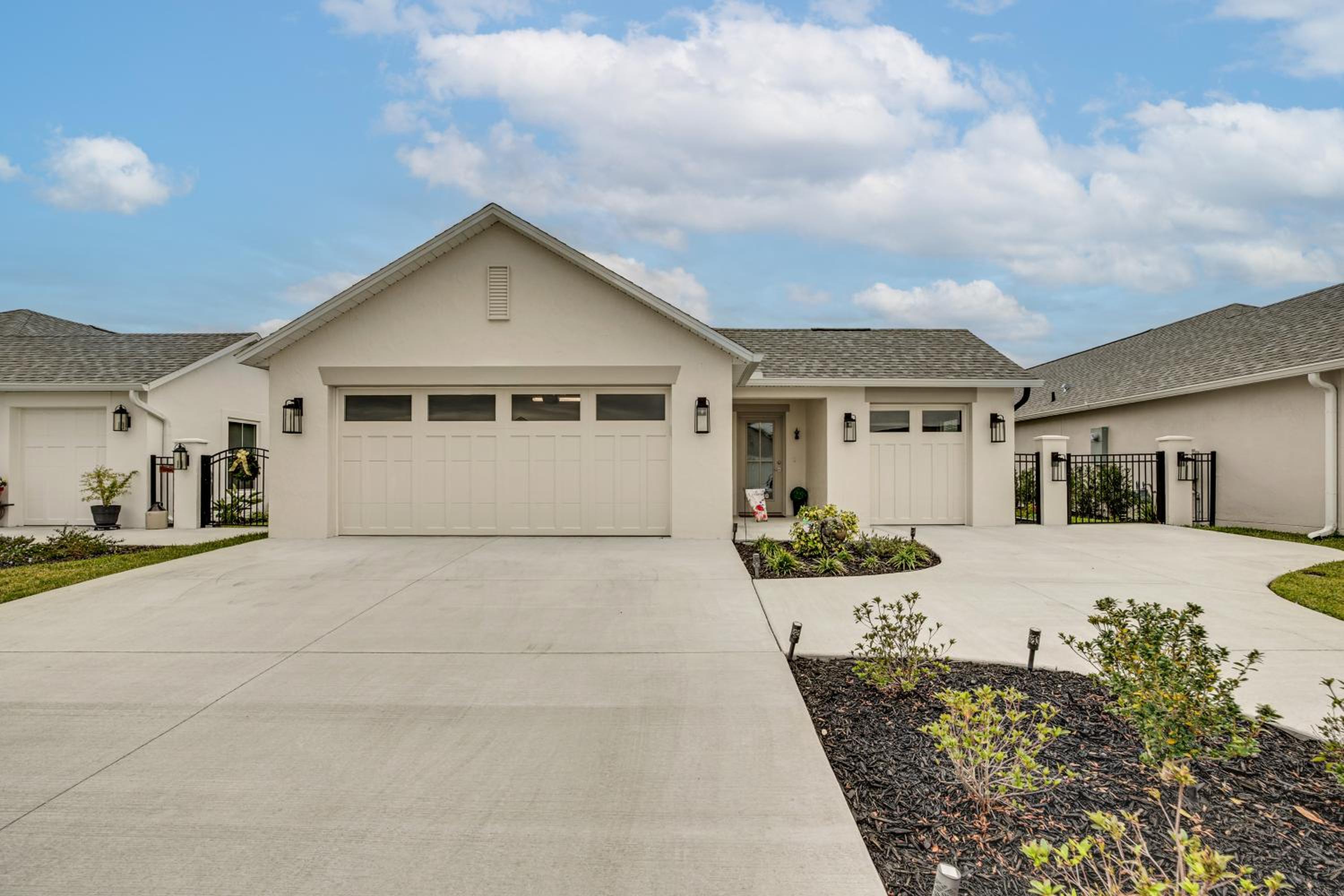 Homebuyers Haven with Golf Cart in The Villages
