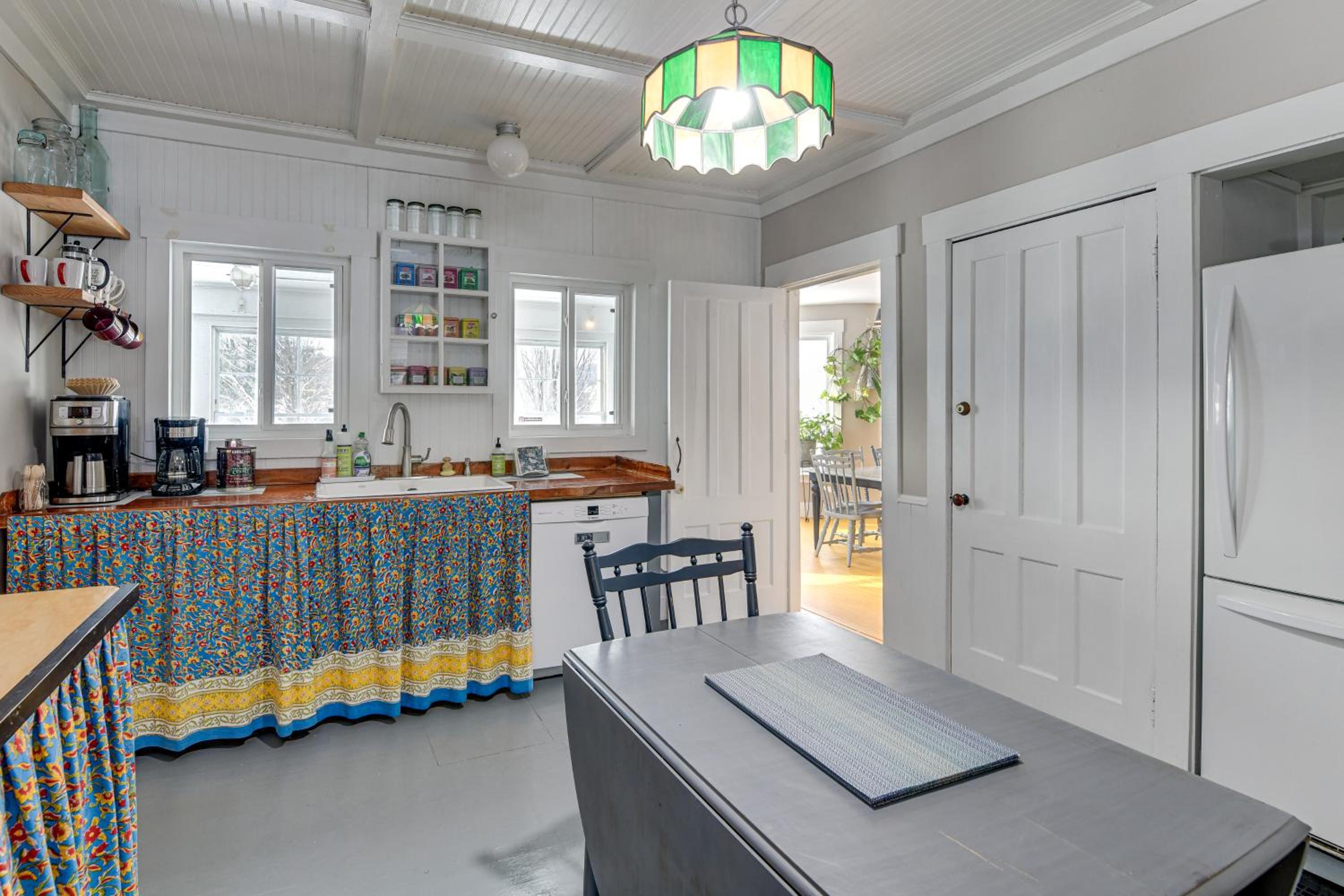 Green Mountain Views! Lowell Getaway Near Skiing