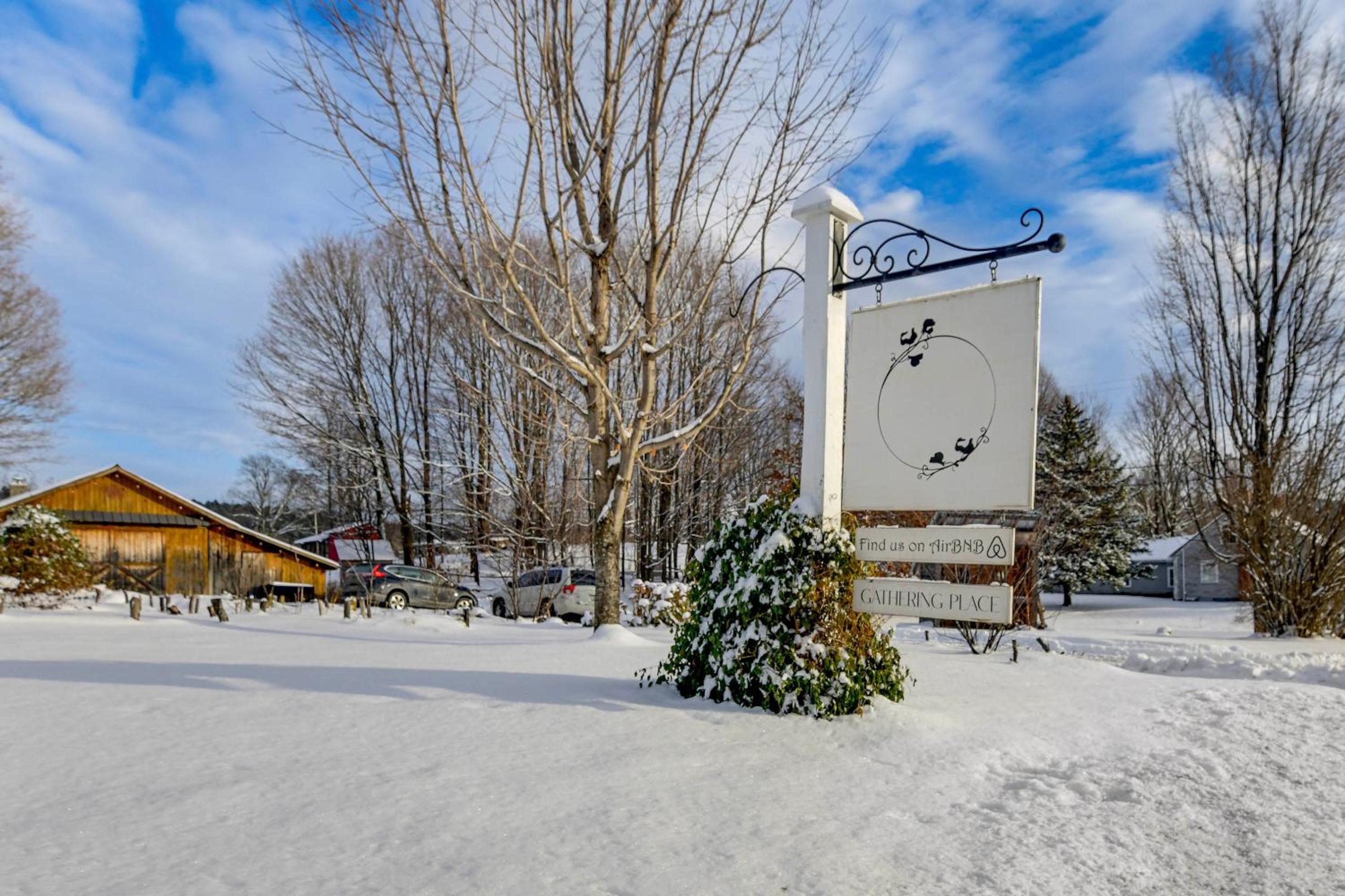Green Mountain Views! Lowell Getaway Near Skiing