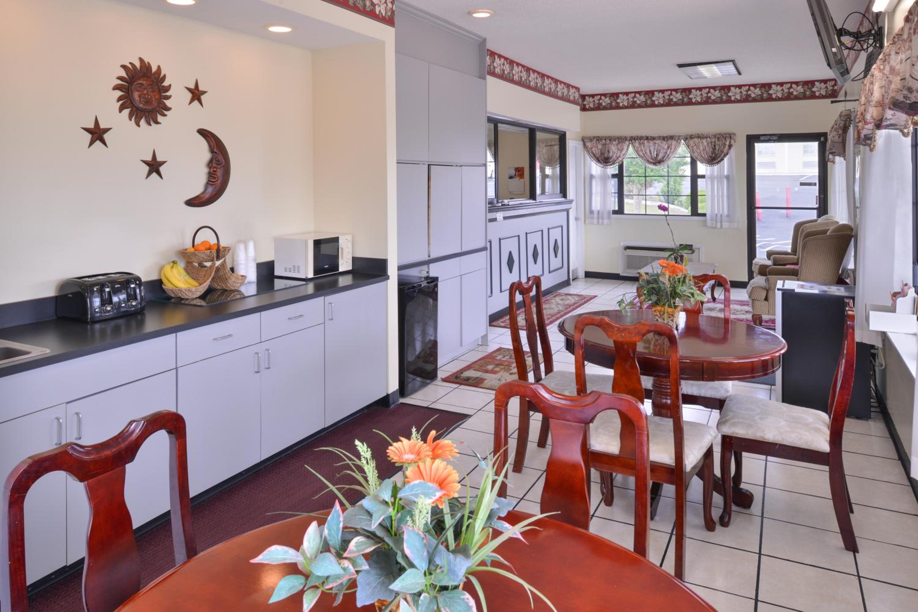 Americas Best Value Inn Wildersville - Property Image 25