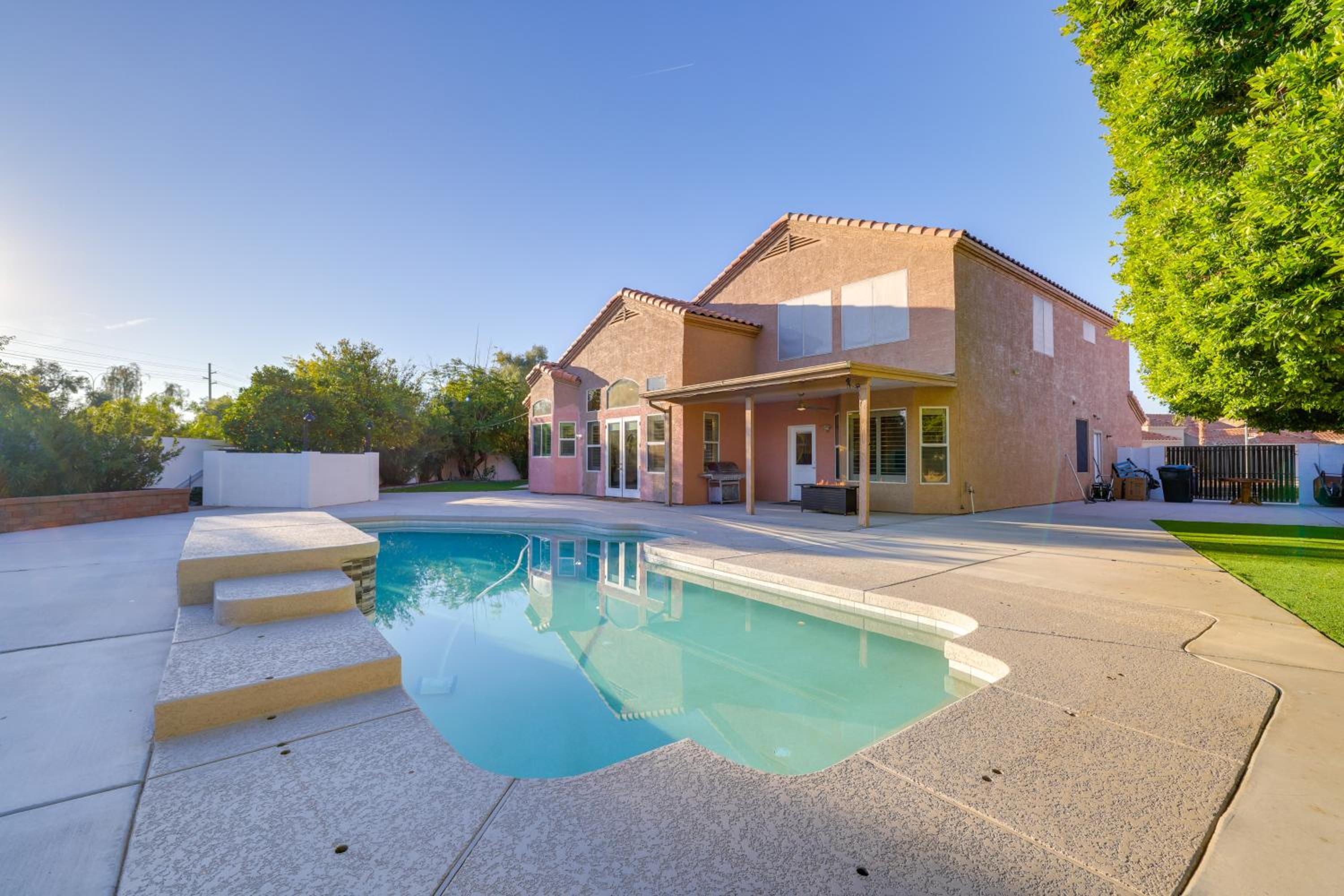 Pool and Patio West Chandler Villa Retreat