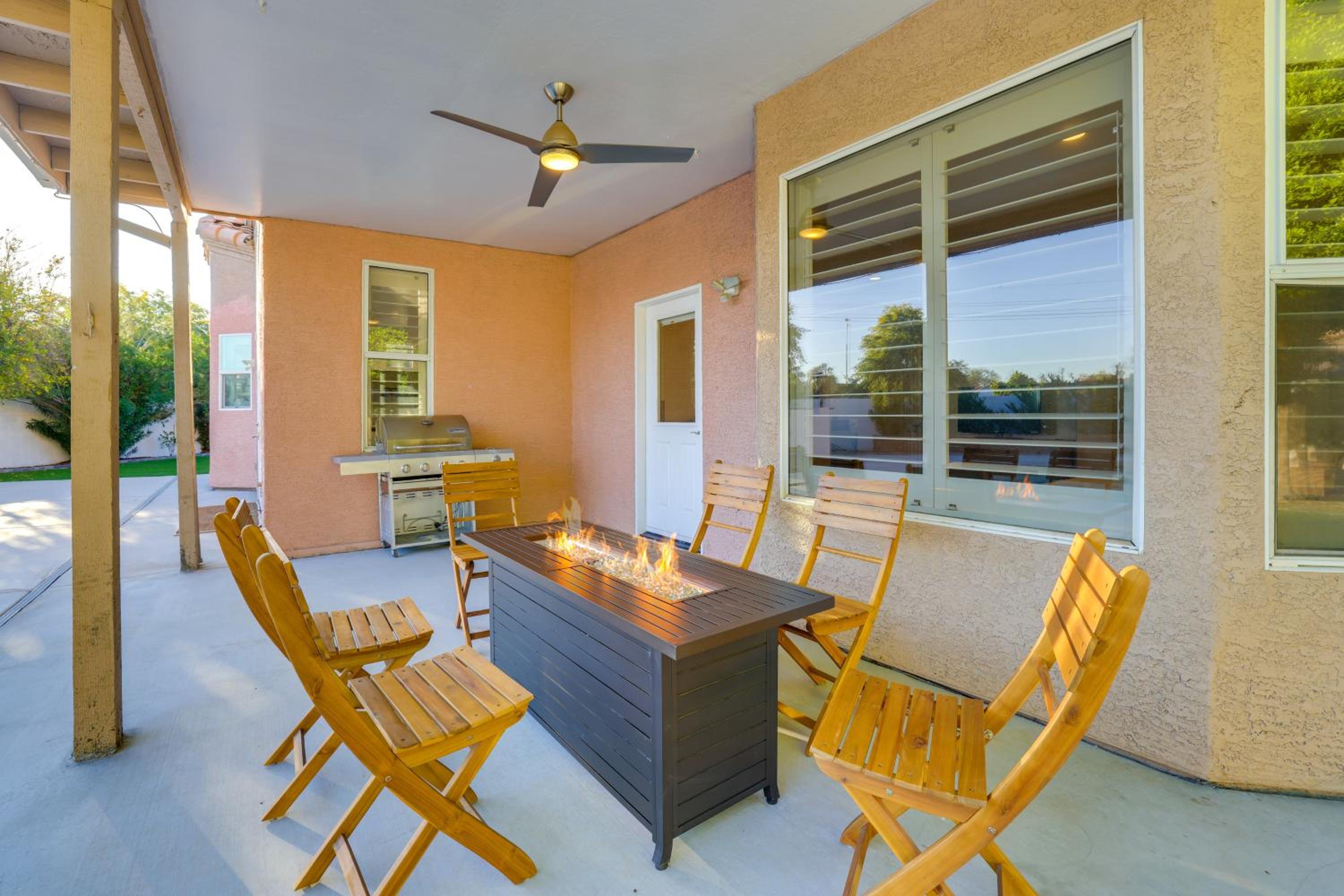 Pool and Patio West Chandler Villa Retreat