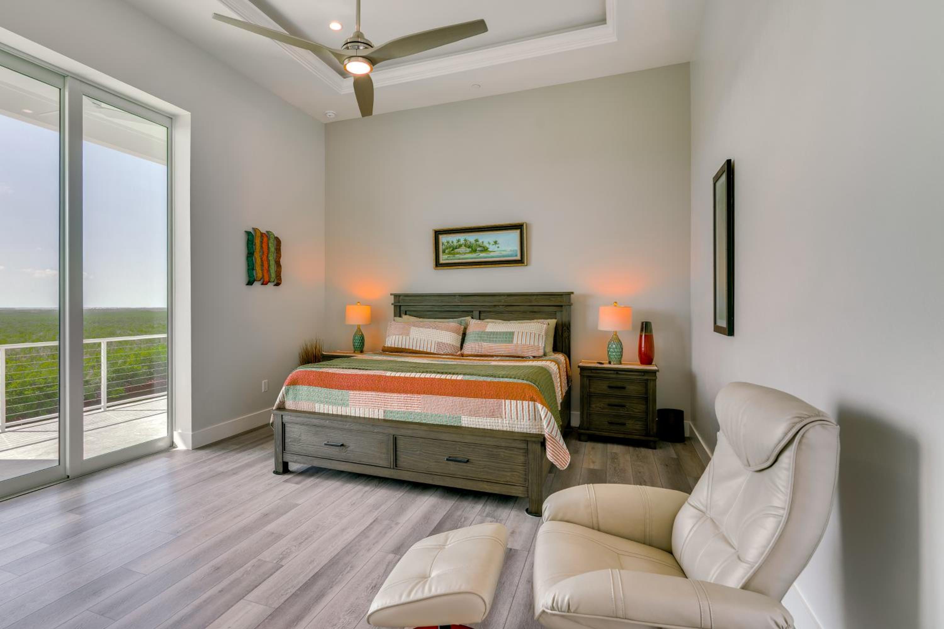 Luxury Group Escape in Cape Corals Cape Harbour!