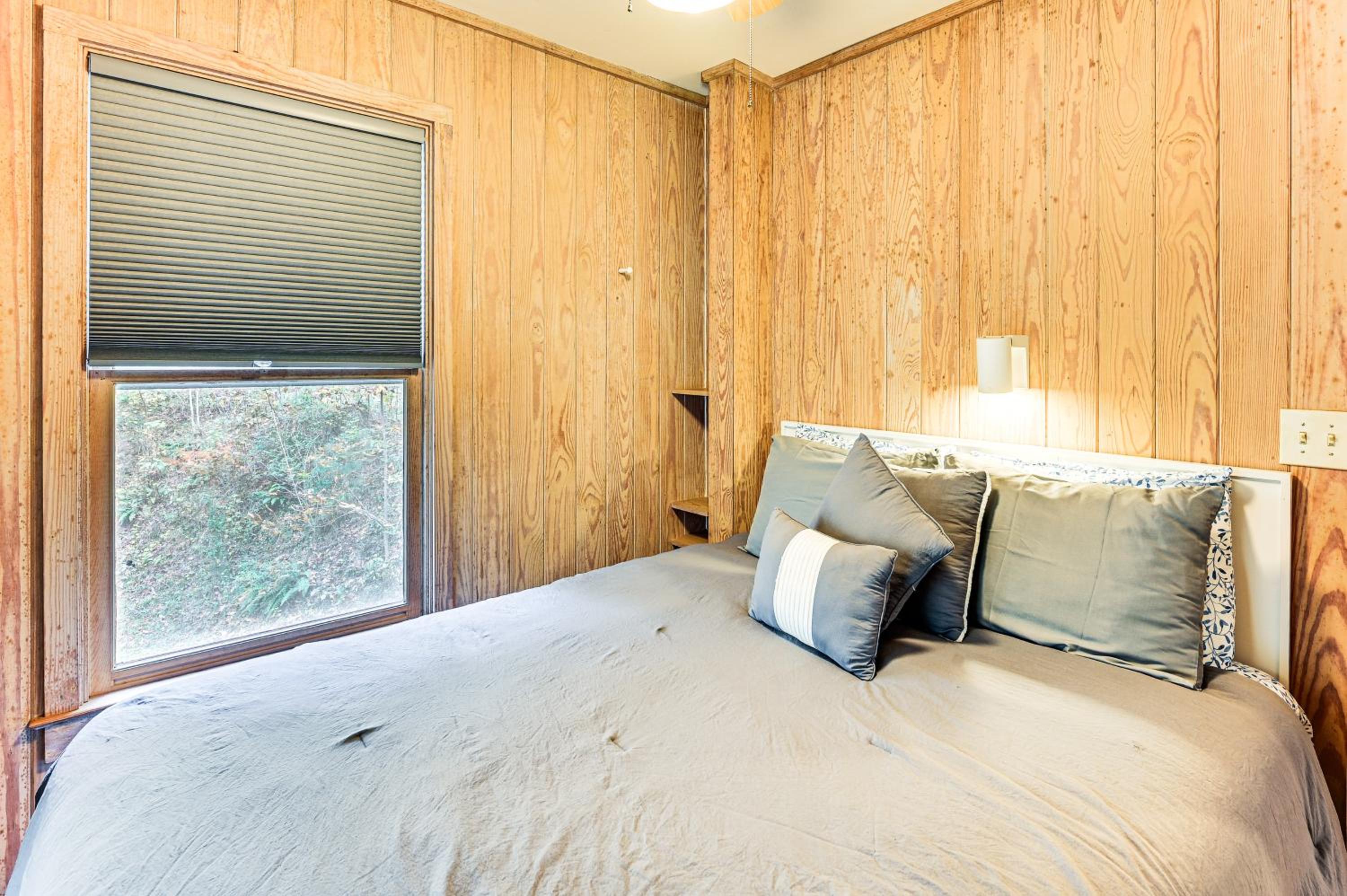 Relax Creekside Forest-View Gem in Marietta!
