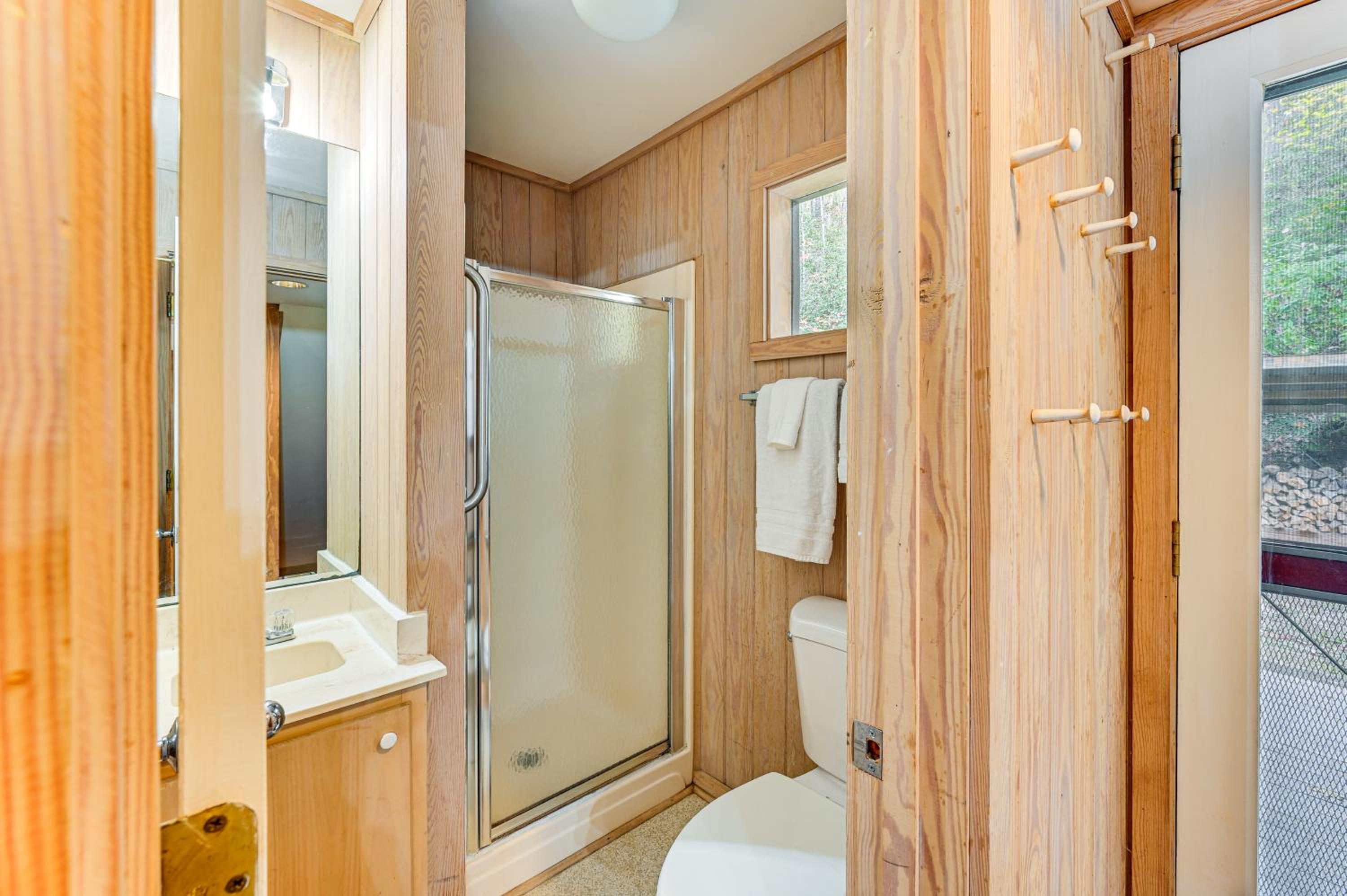 Relax Creekside Forest-View Gem in Marietta!