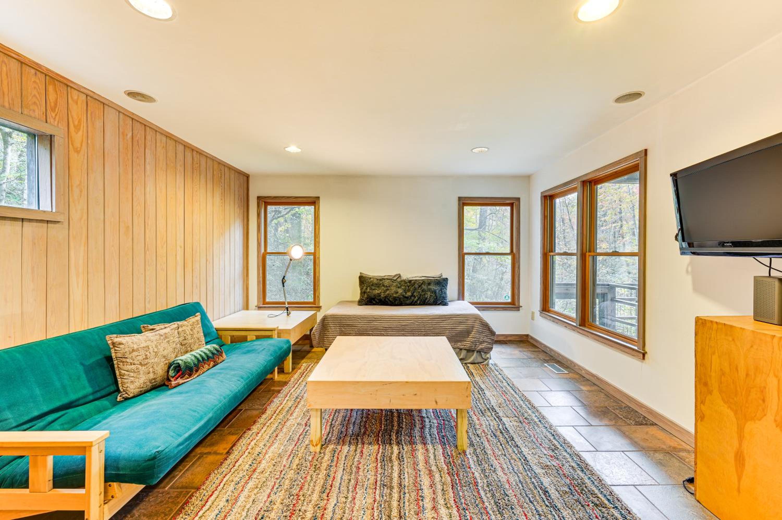 Relax Creekside Forest-View Gem in Marietta!