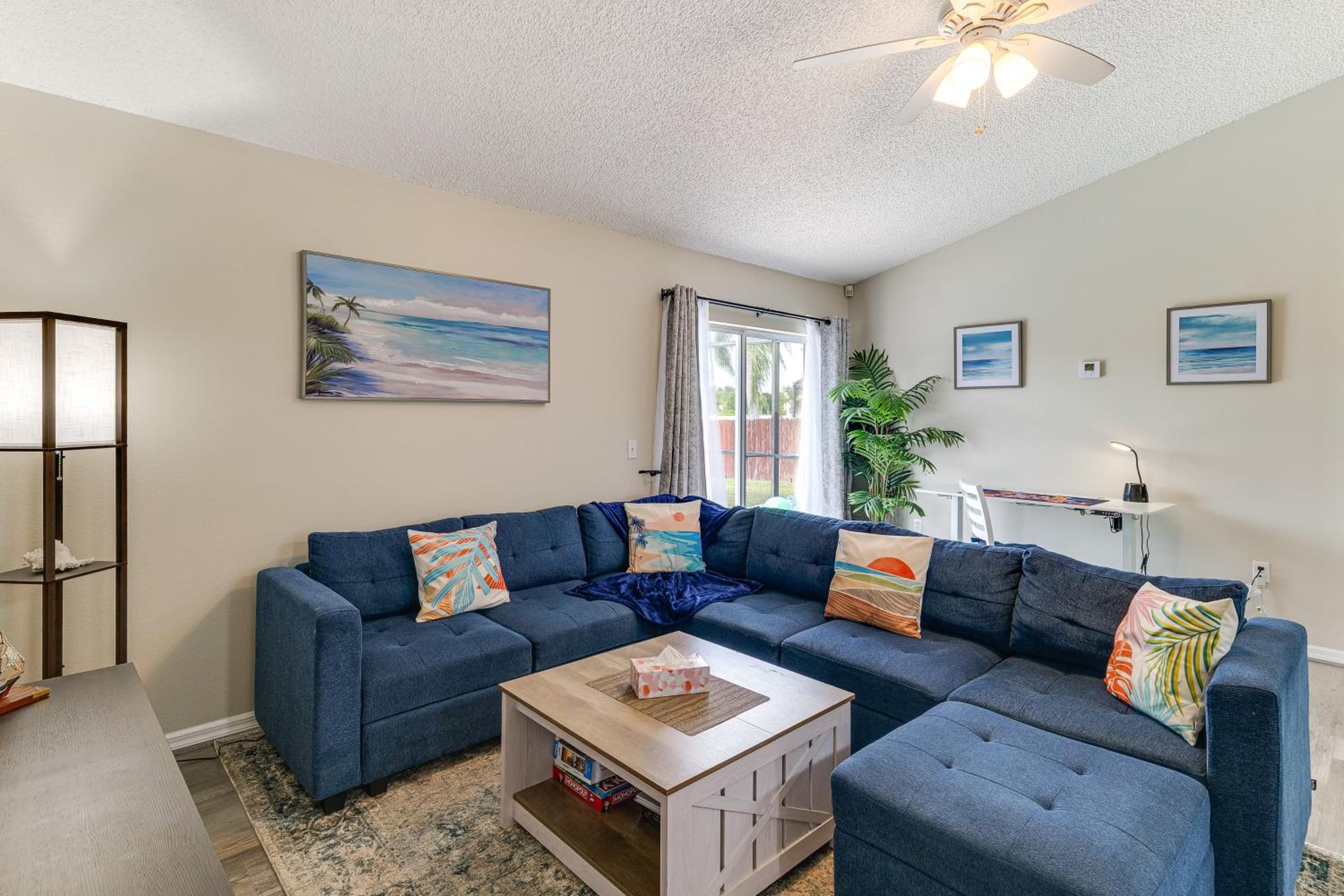 Florida Family Fun! Tranquil Home with Water Views