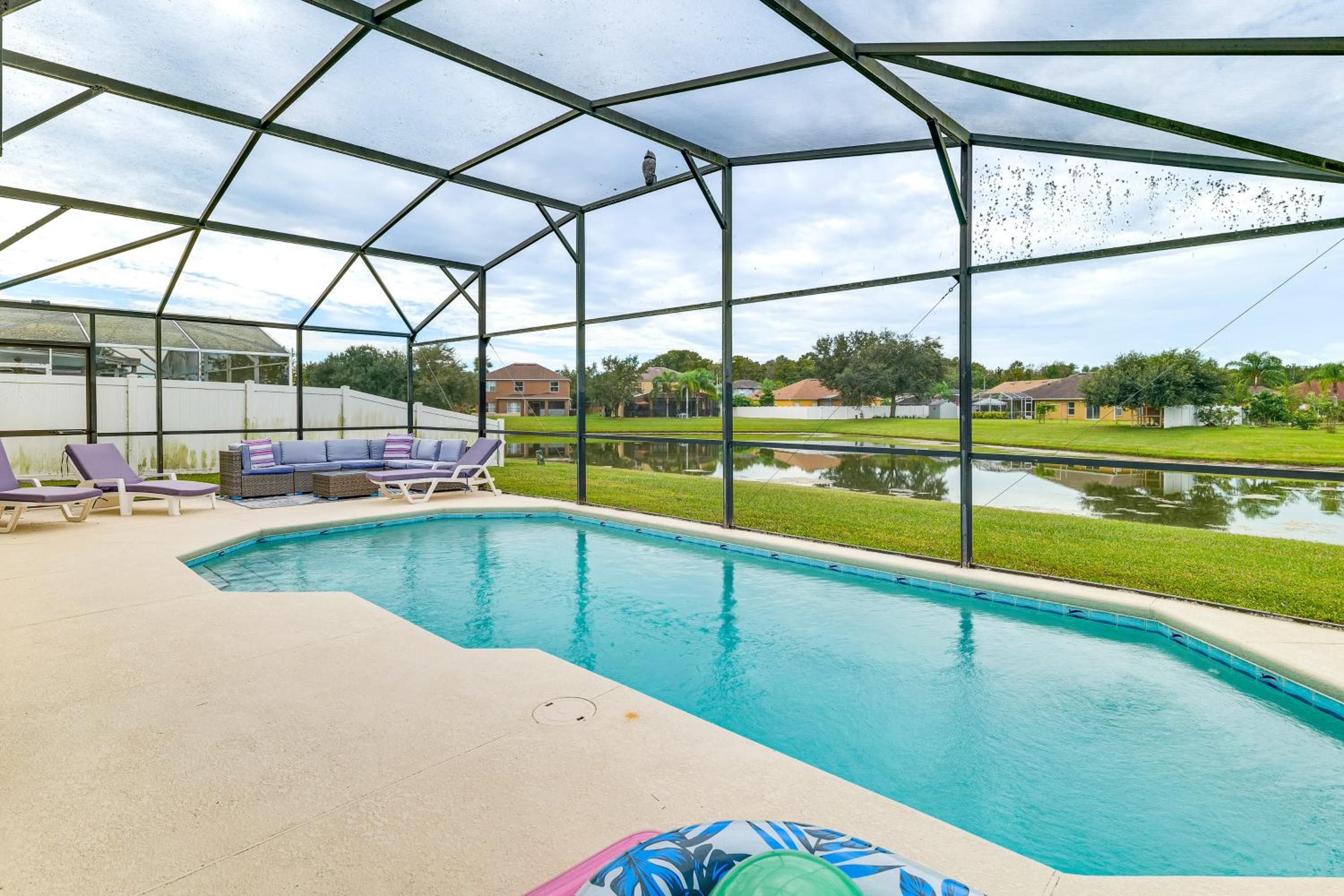Florida Family Fun! Tranquil Home with Water Views