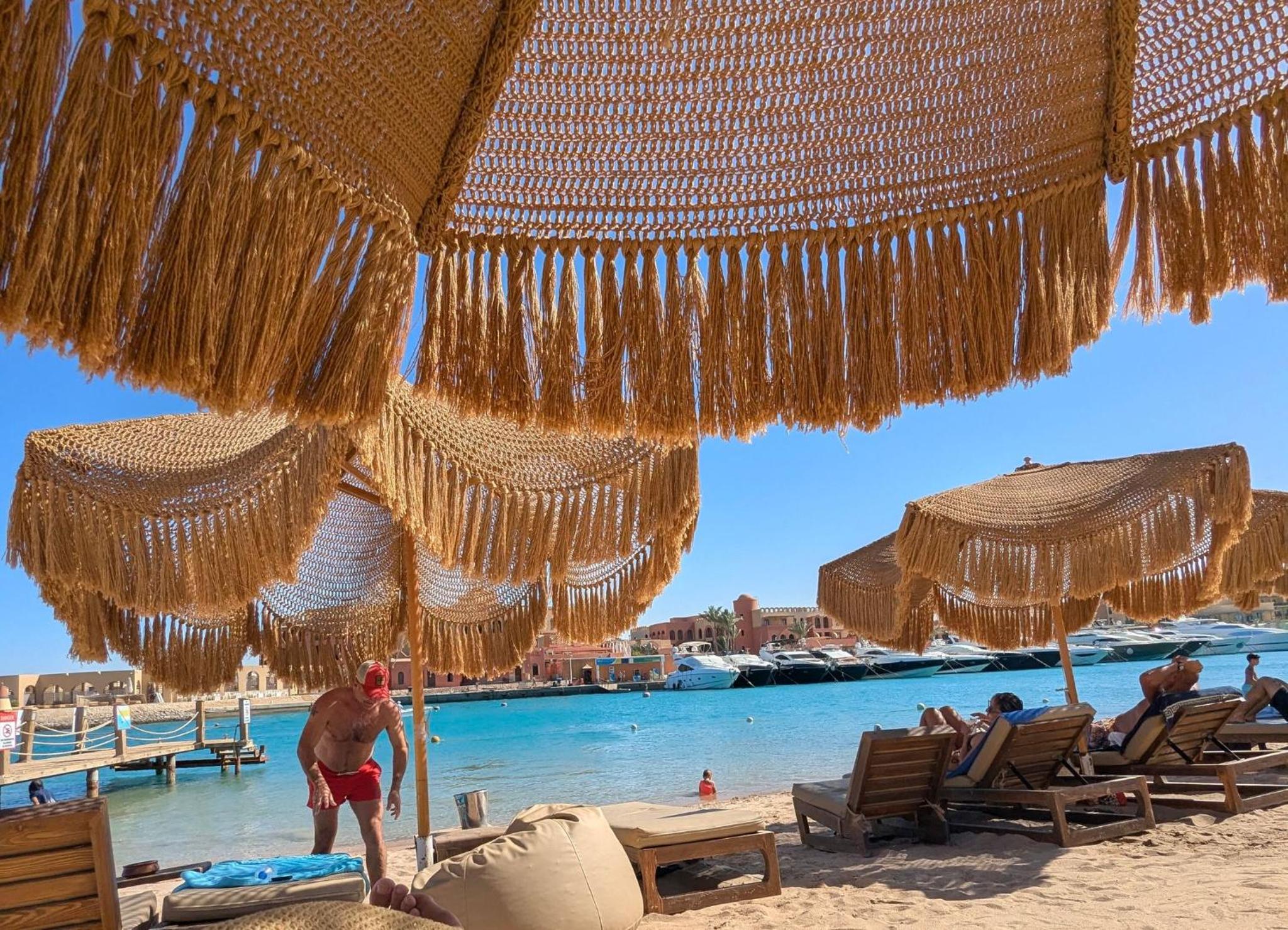 Boho Beach Chalet in El Gouna with pool access