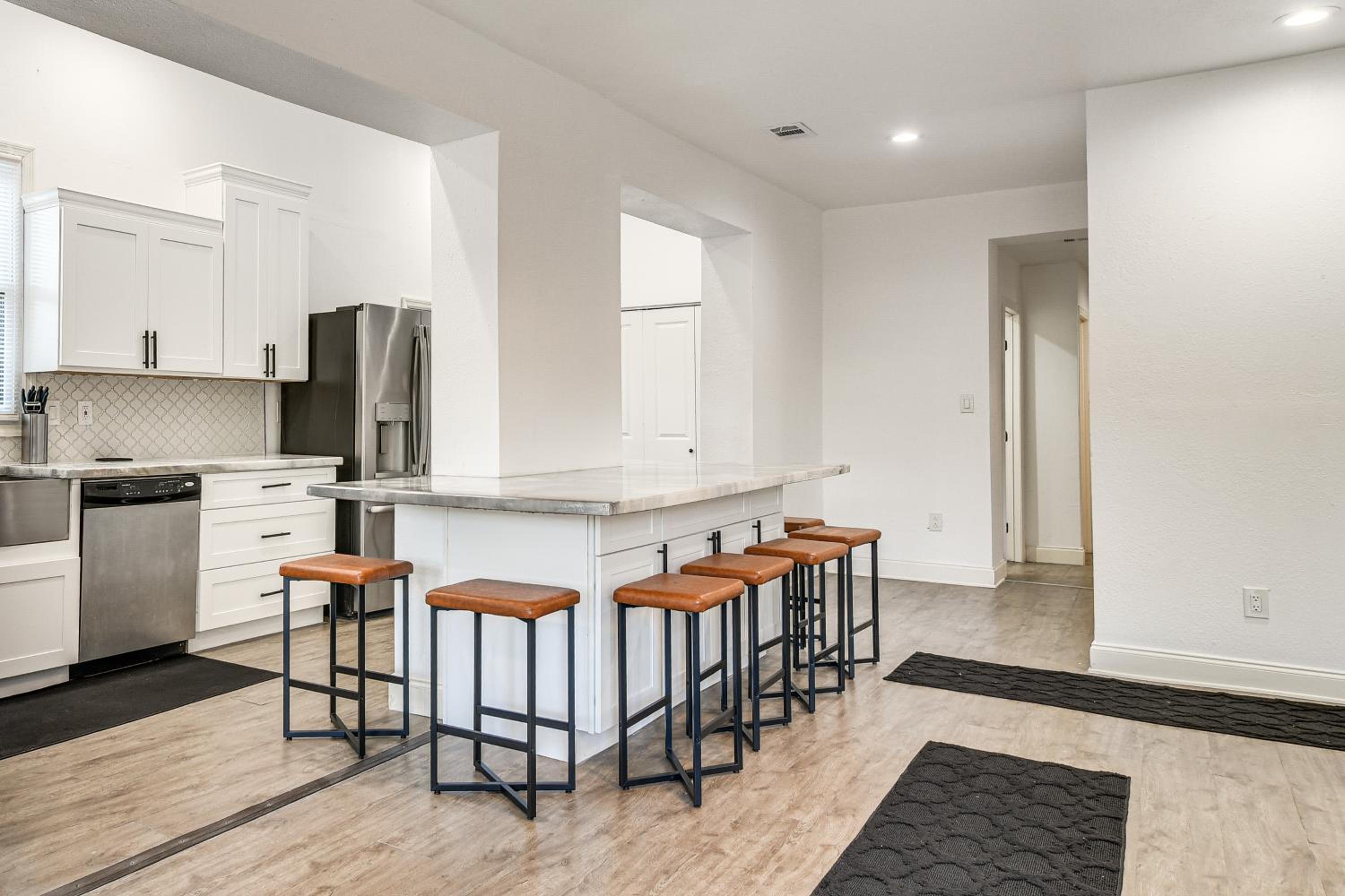 4 Mi to Dtwn St Pete! Pet-Friendly Home with Yard
