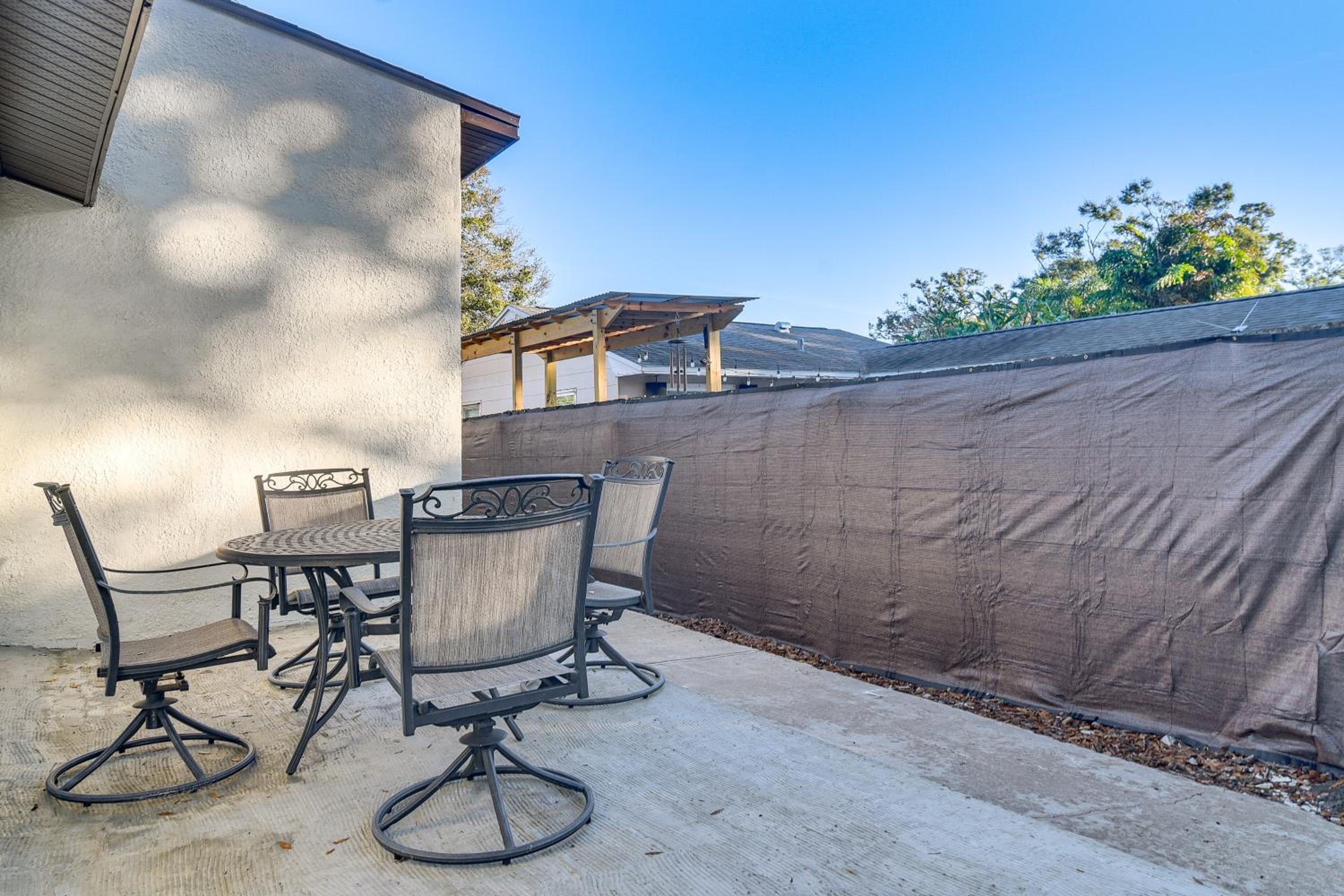 4 Mi to Dtwn St Pete! Pet-Friendly Home with Yard