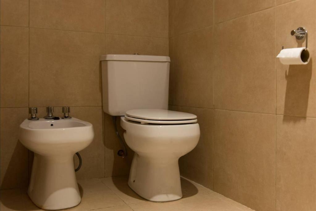 ViviSierras, Carlos Paz casa centro frente al lago, pileta climatizada, 4 dormitorios, 3 baños, quincho