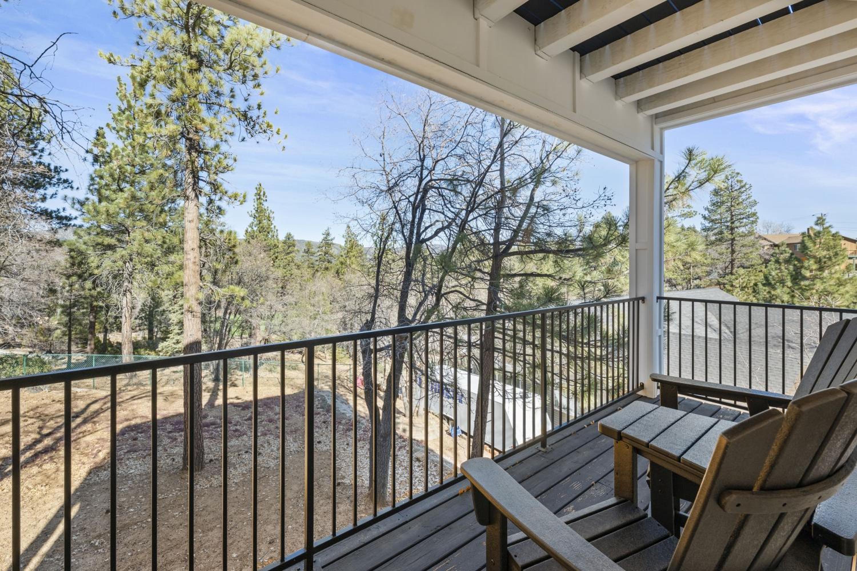 Skyline Summit Lodge