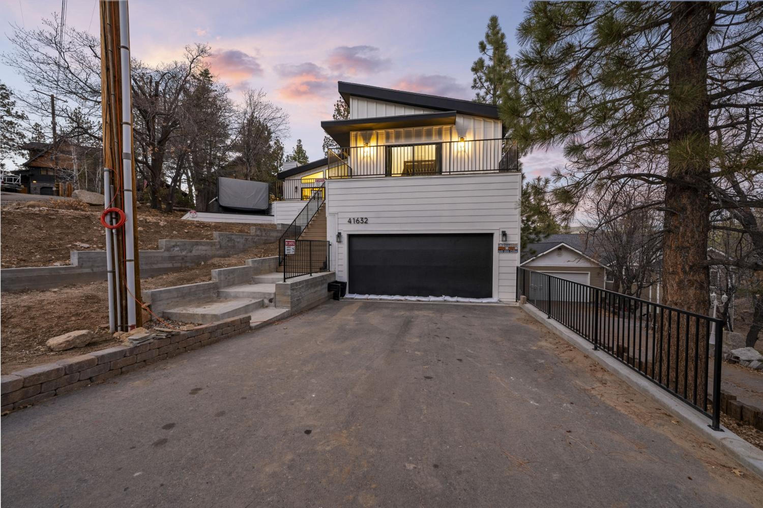 Skyline Summit Lodge