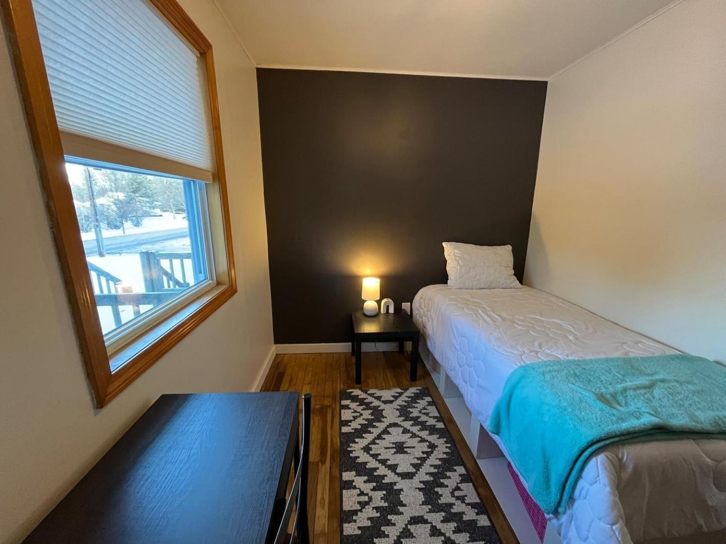 Spacious Beach Cabin w/ Lake Access | 4BR