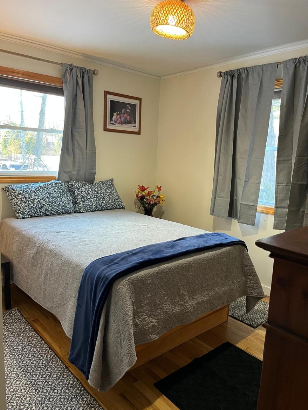 Spacious Beach Cabin w/ Lake Access | 4BR