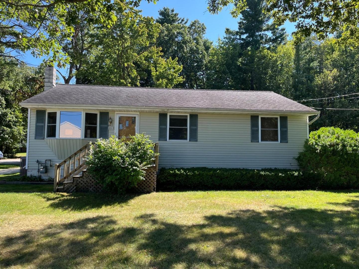Spacious Beach Cabin w/ Lake Access | 4BR