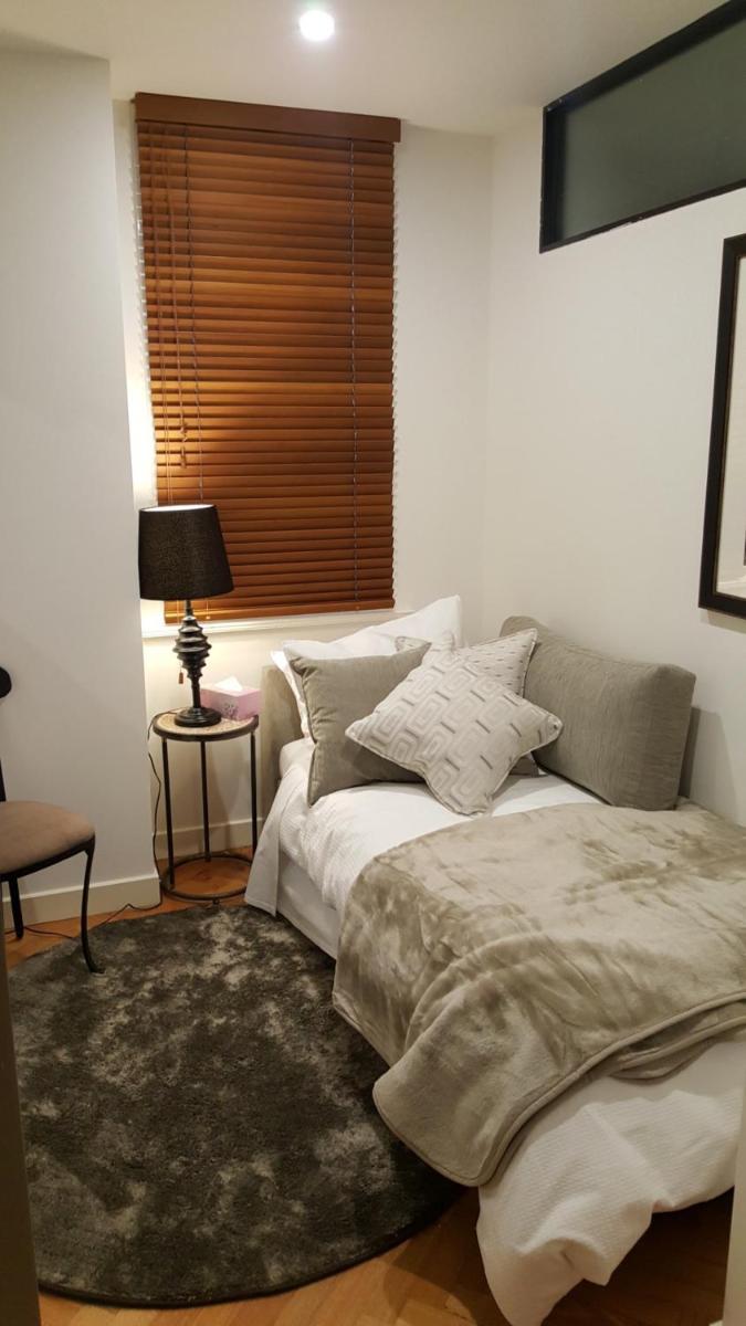 StayCentral - Little Paris CBD Melbourne