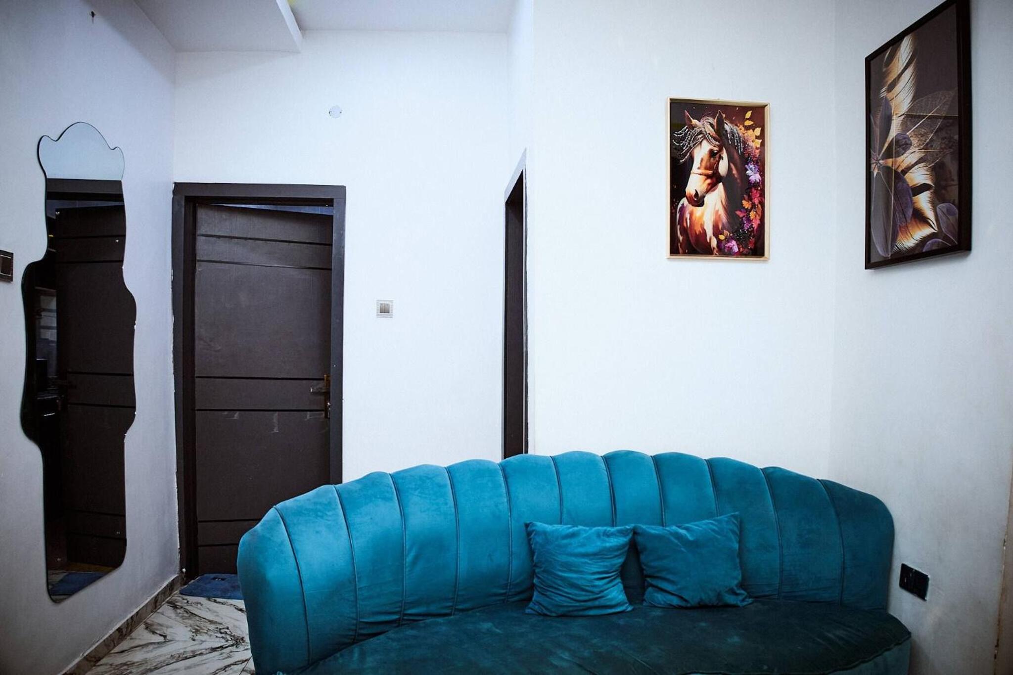 1bed apt with balcony, tennis , snooker and Pool
