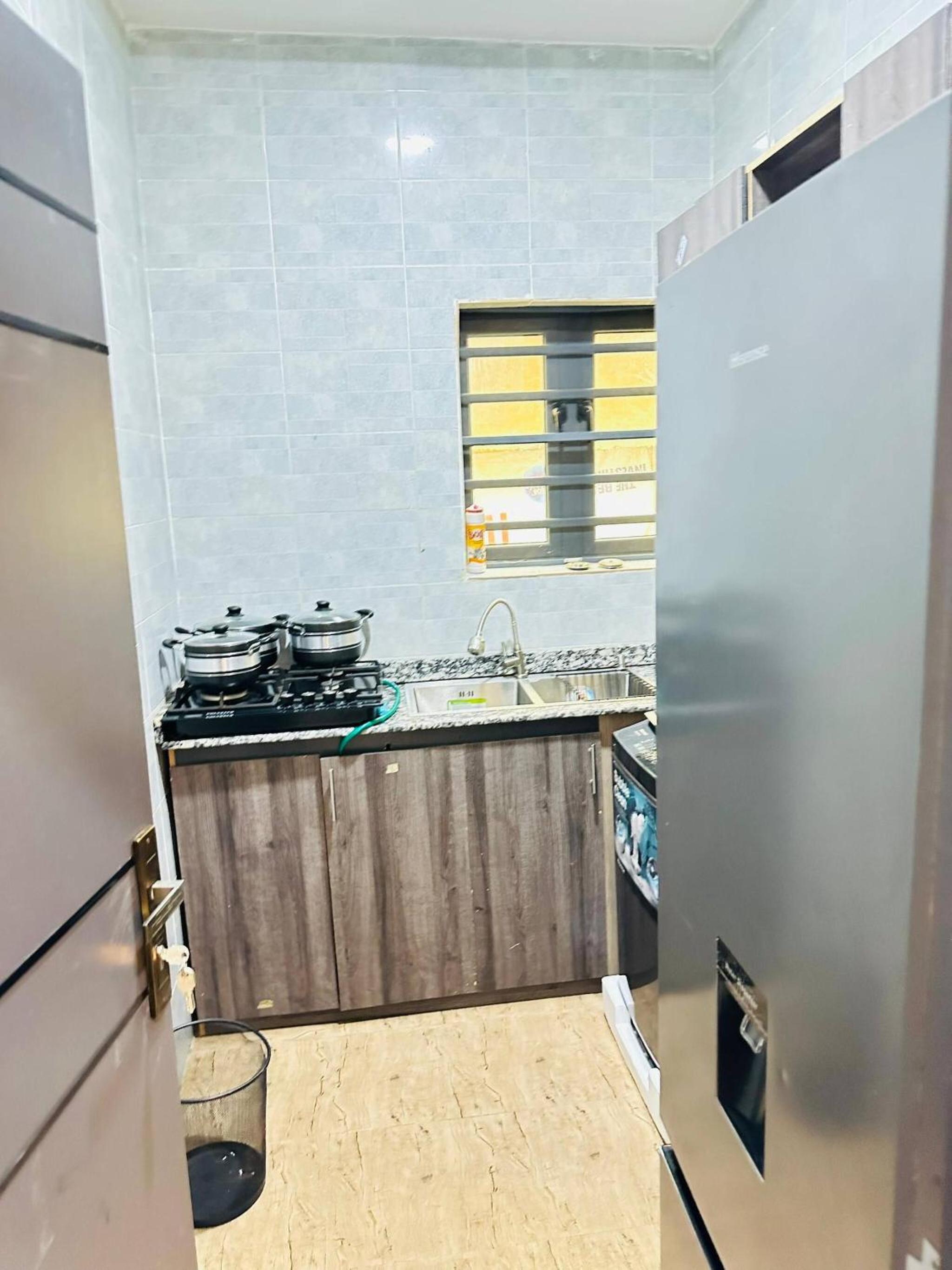 1bed apt with balcony, tennis , snooker and Pool