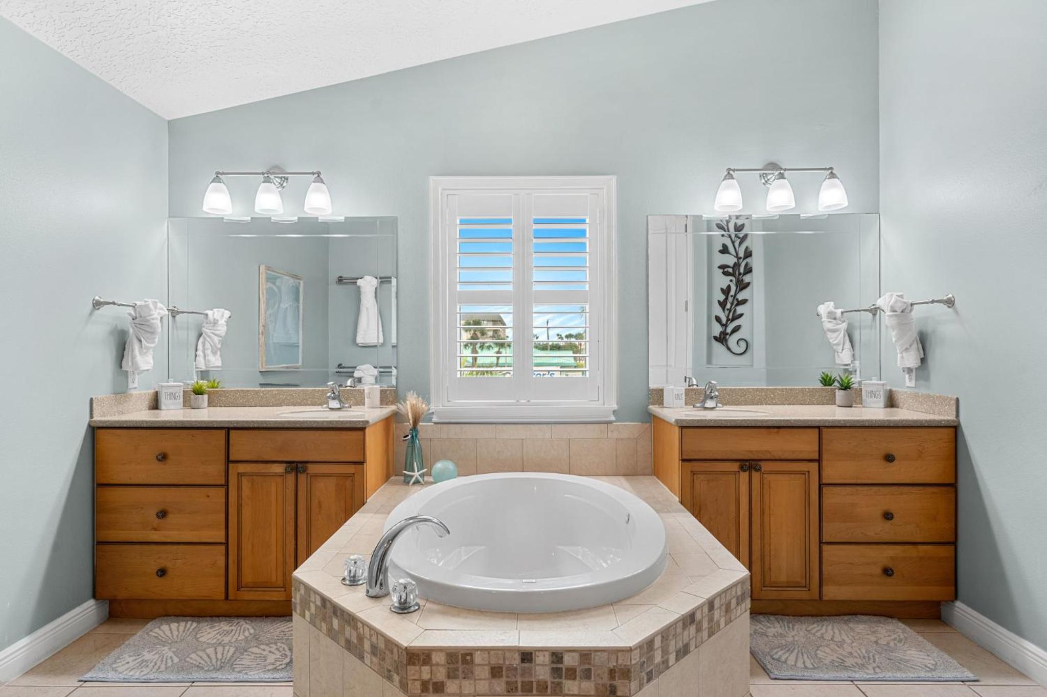 3811 Ocean Beach Blvd