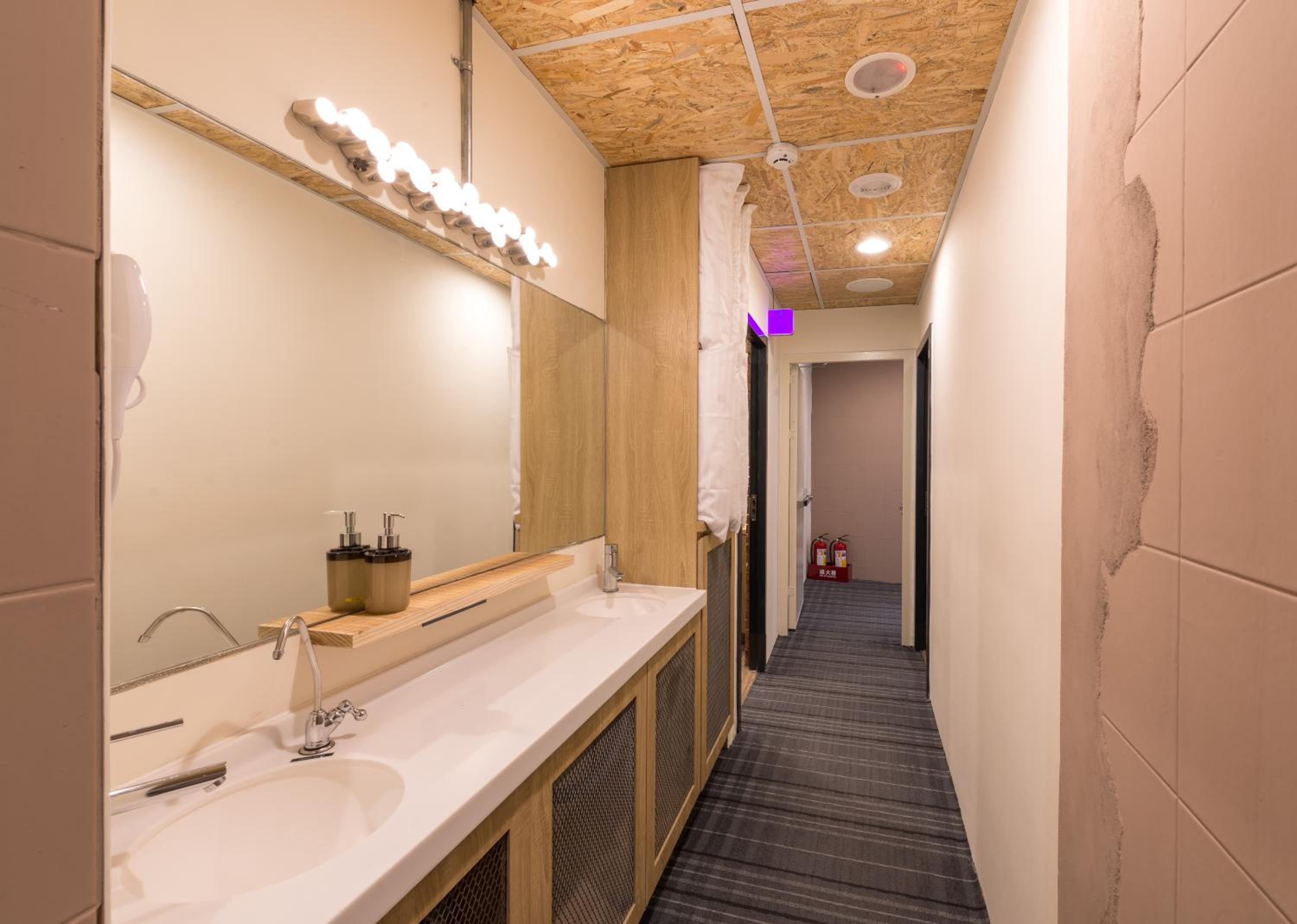 Beimen WOW Poshtel