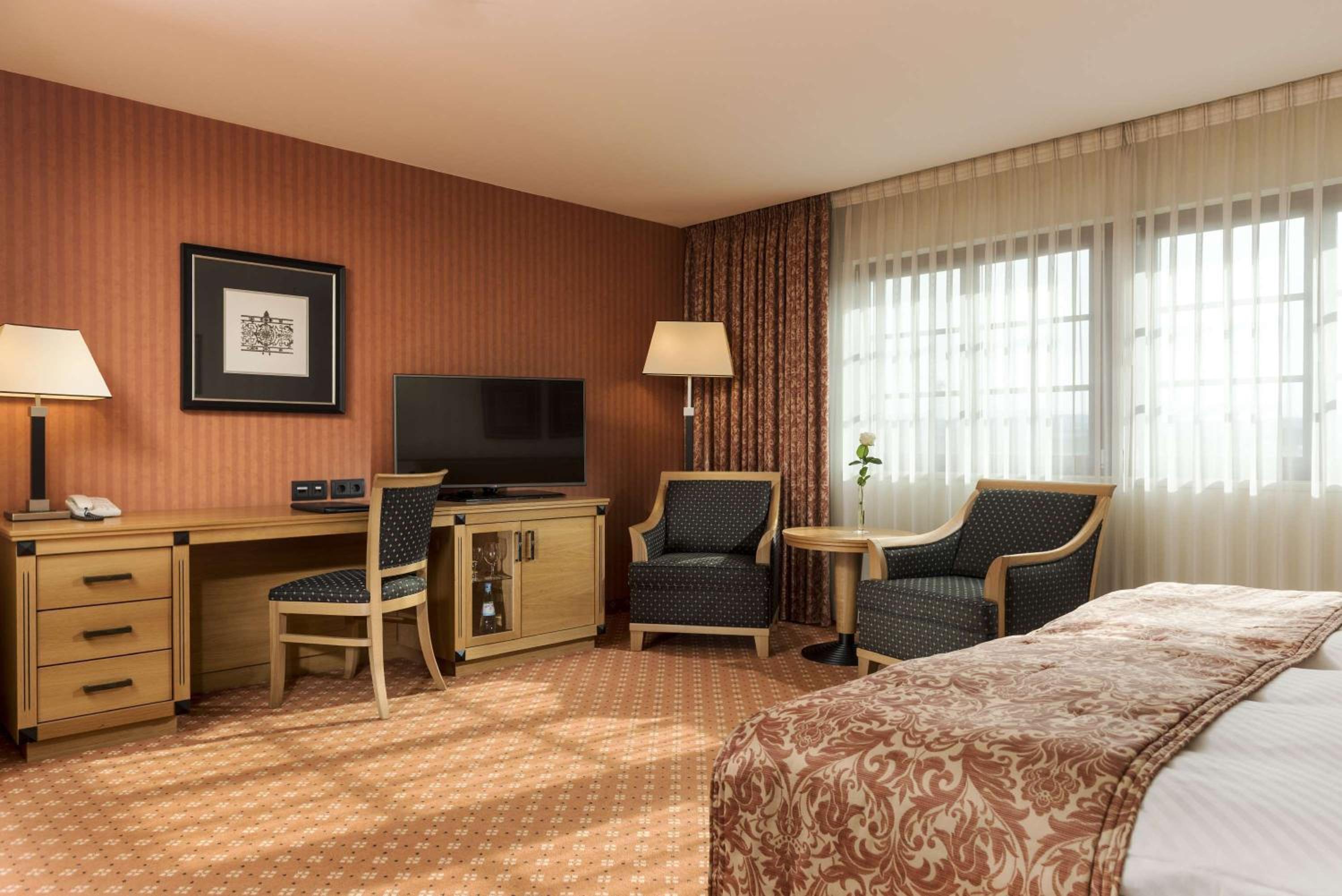 Dresden Vacations - Maritim Hotel Dresden - Property Image 4