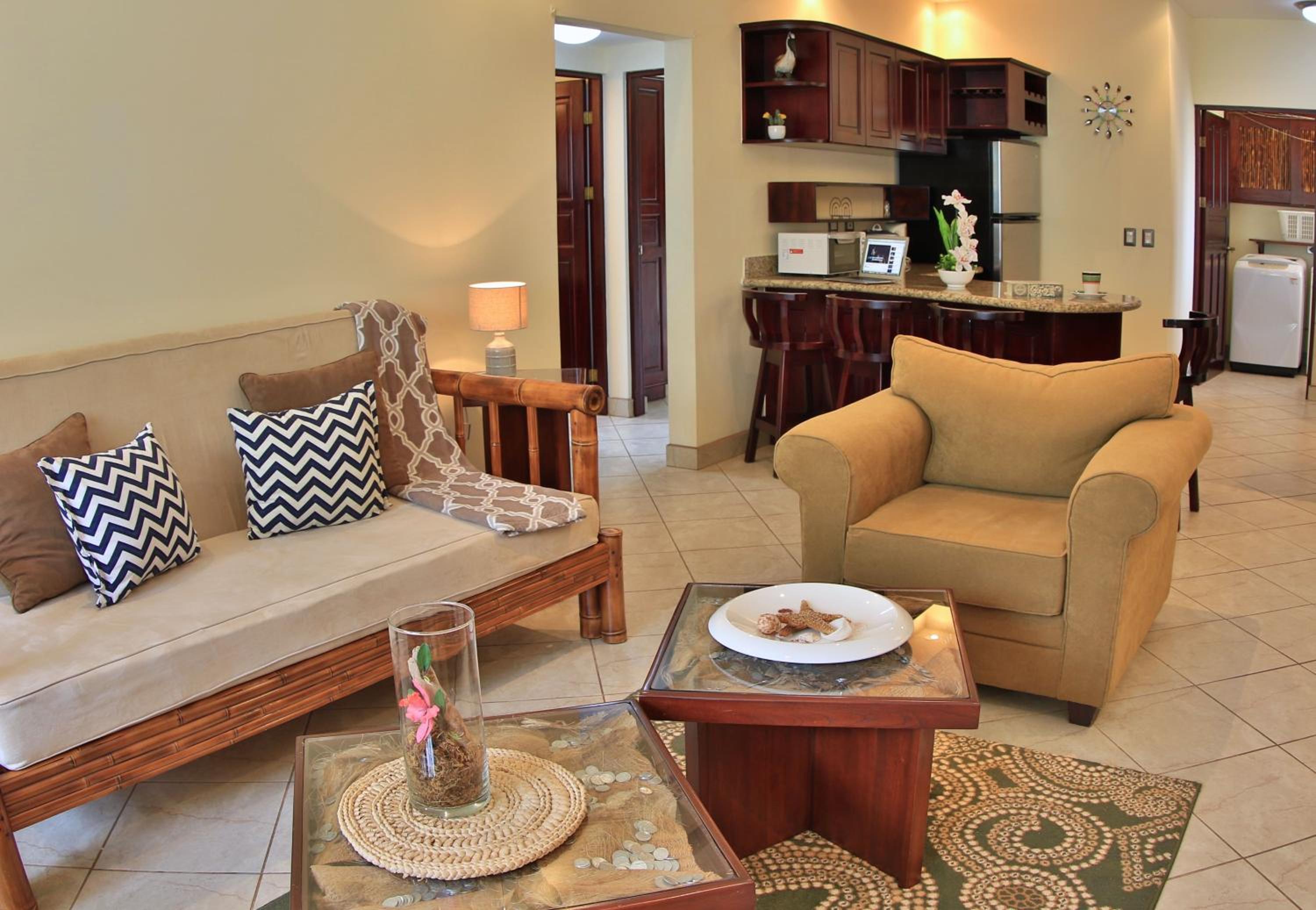 The Oaks Tamarindo Pool Front Condominiums fast wifi