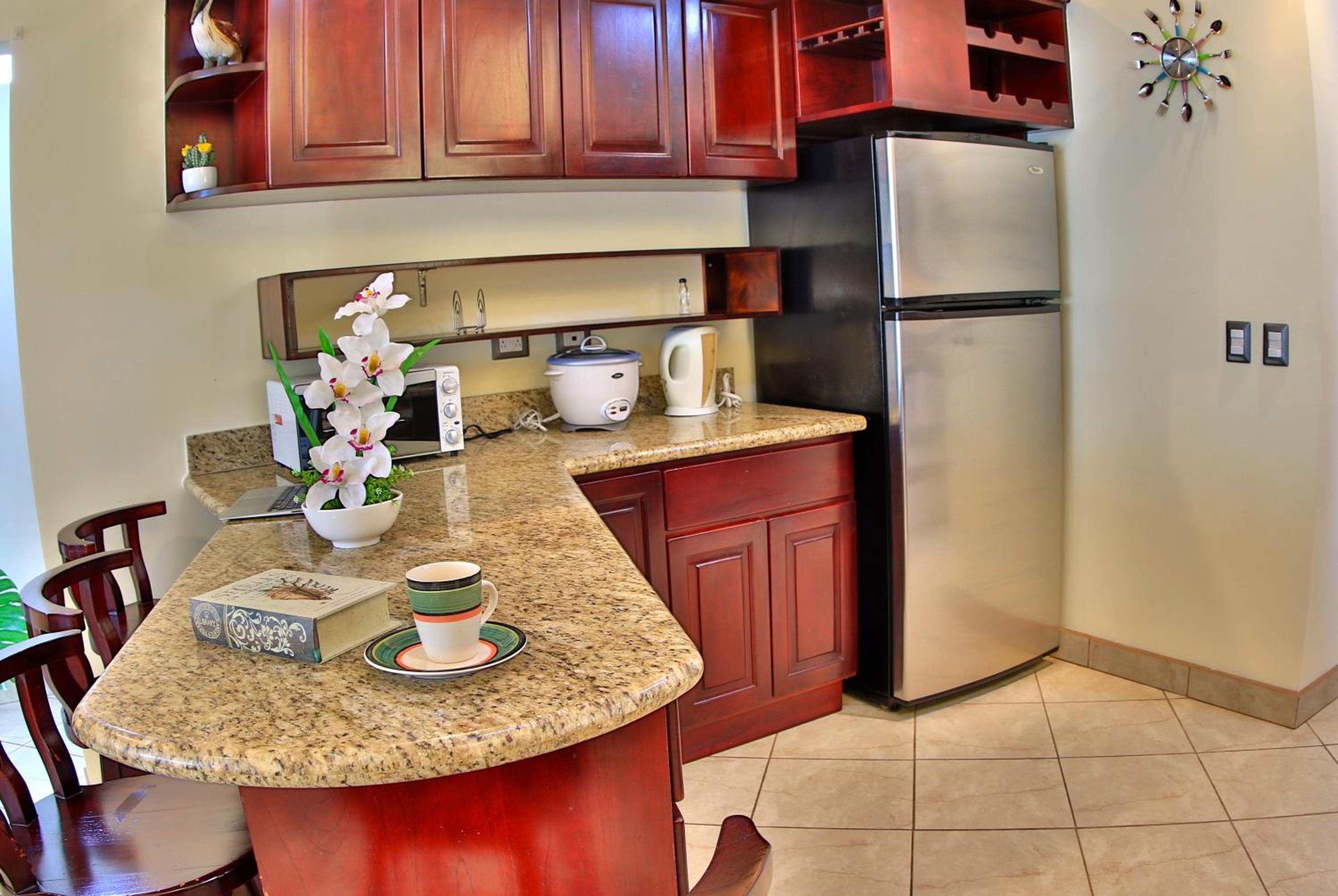 The Oaks Tamarindo Pool Front Condominiums fast wifi