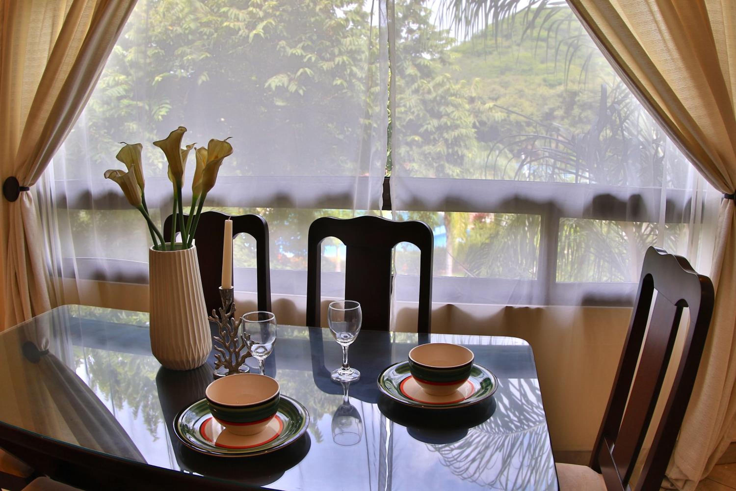 The Oaks Tamarindo Pool Front Condominiums fast wifi