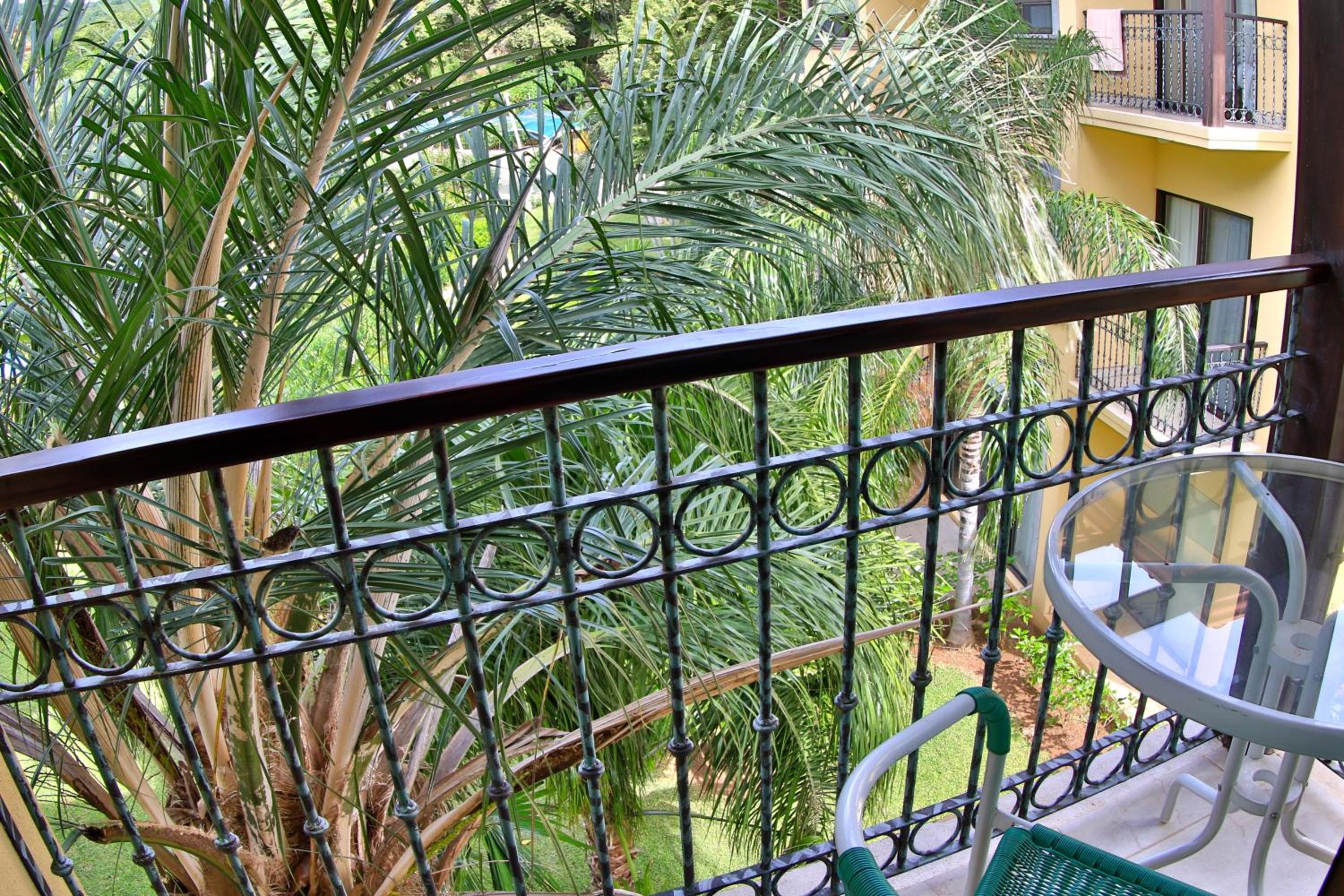 The Oaks Tamarindo Pool Front Condominiums fast wifi