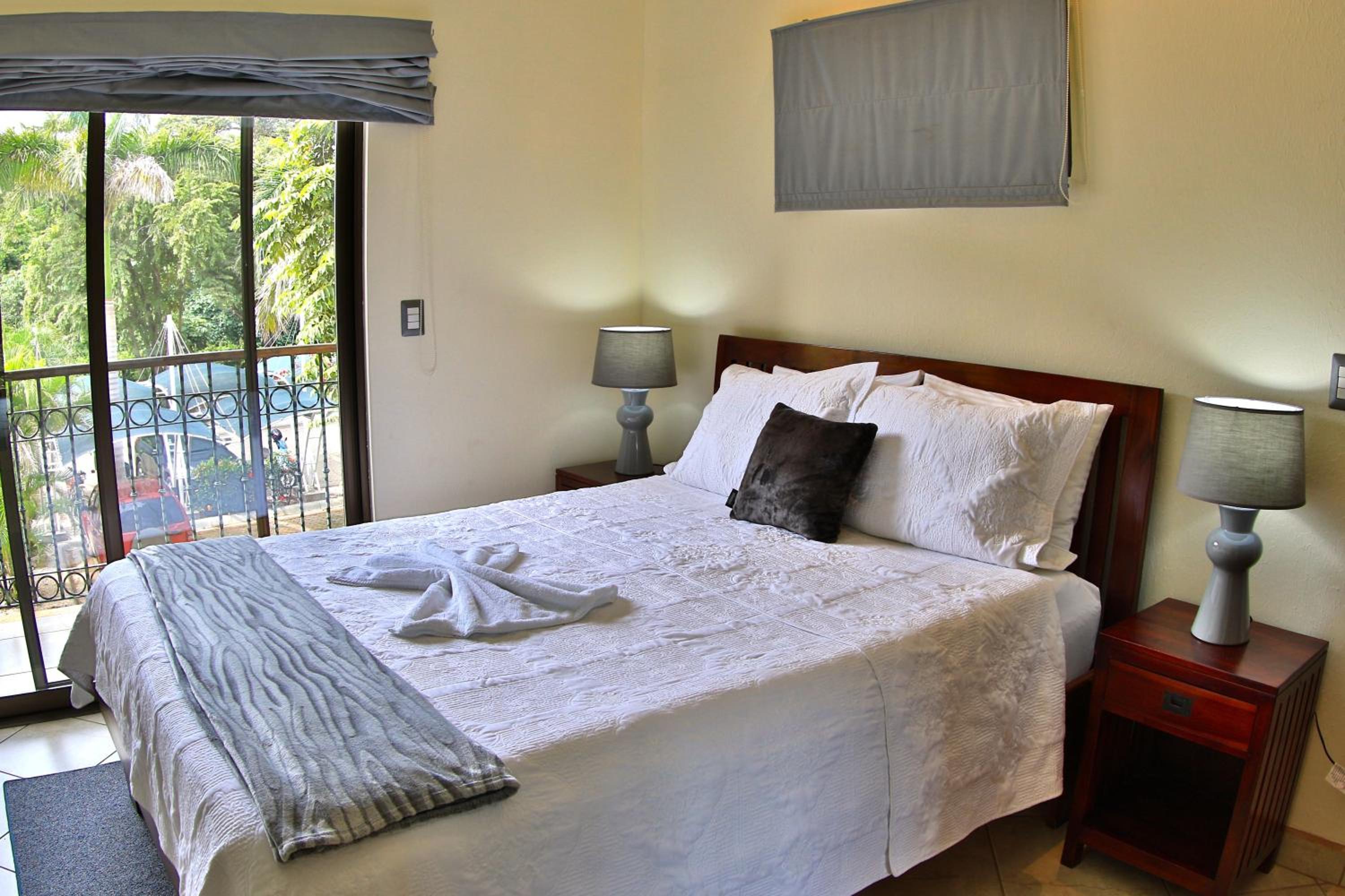 The Oaks Tamarindo Pool Front Condominiums fast wifi