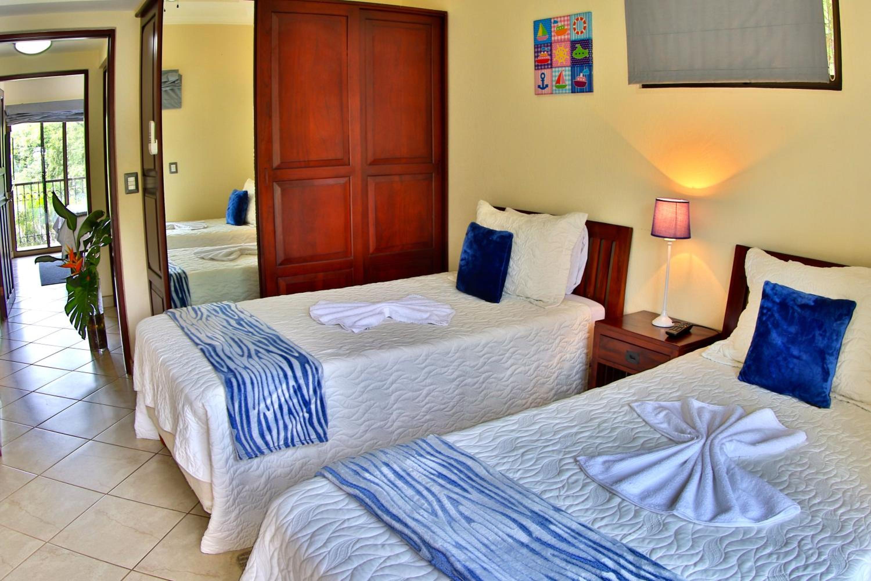 The Oaks Tamarindo Pool Front Condominiums fast wifi
