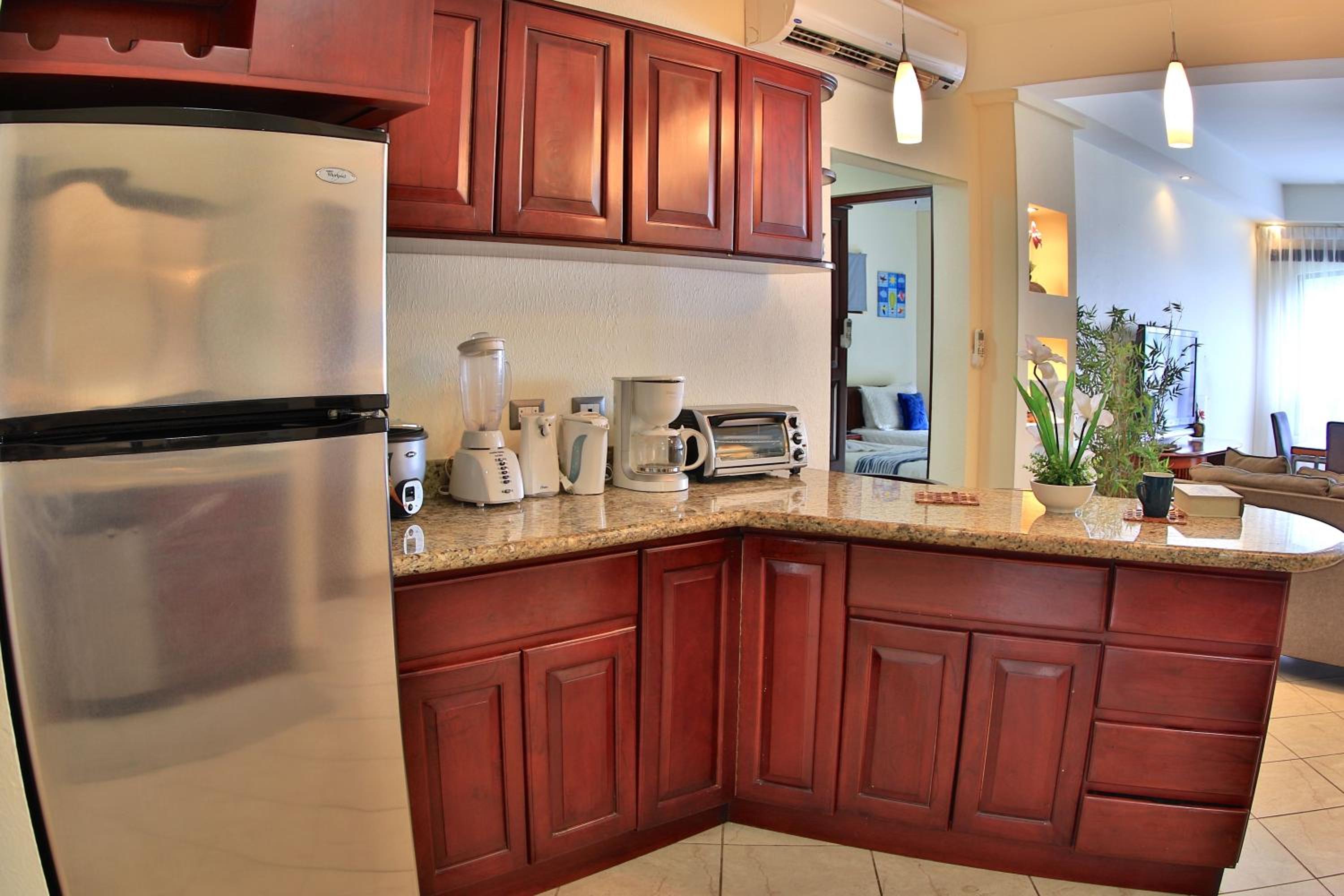 The Oaks Tamarindo Pool Front Condominiums fast wifi