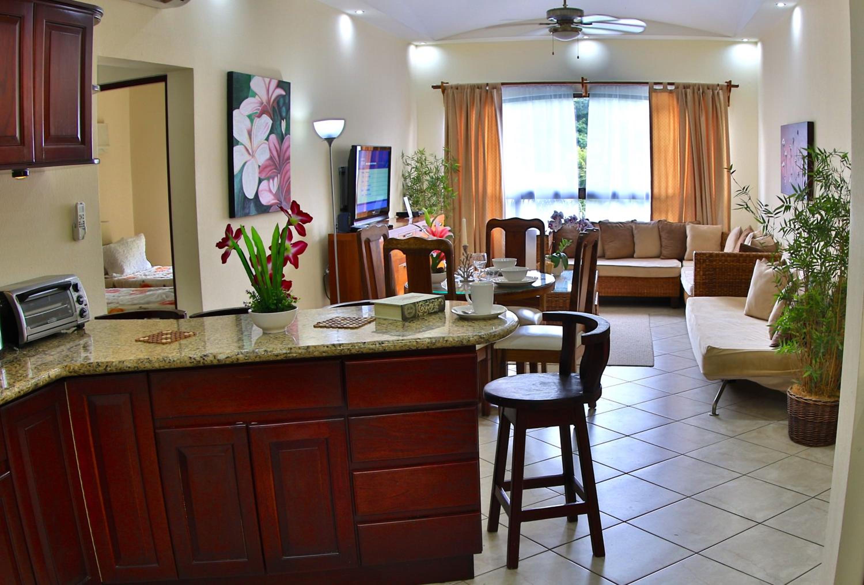 The Oaks Tamarindo Pool Front Condominiums fast wifi