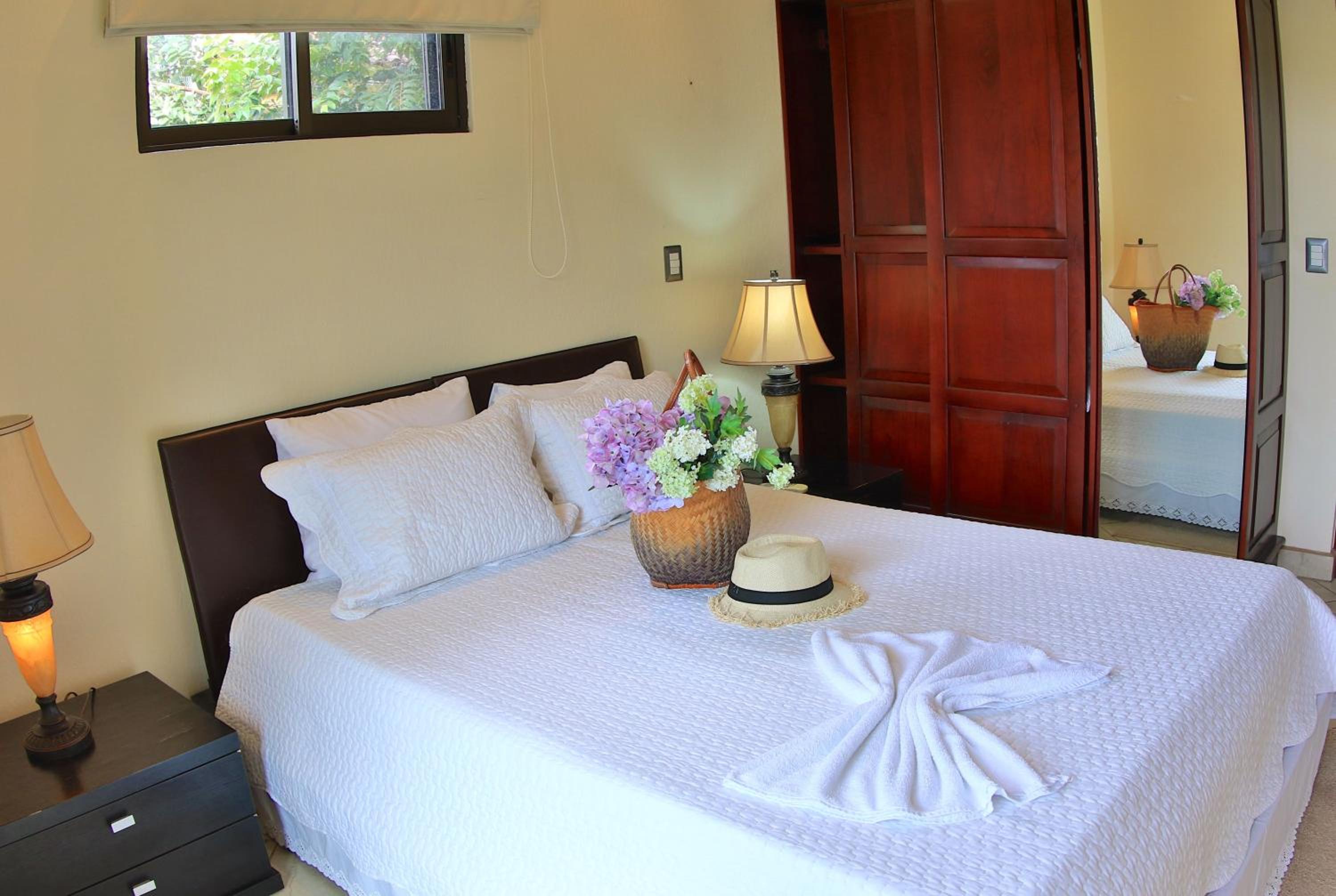 The Oaks Tamarindo Pool Front Condominiums fast wifi
