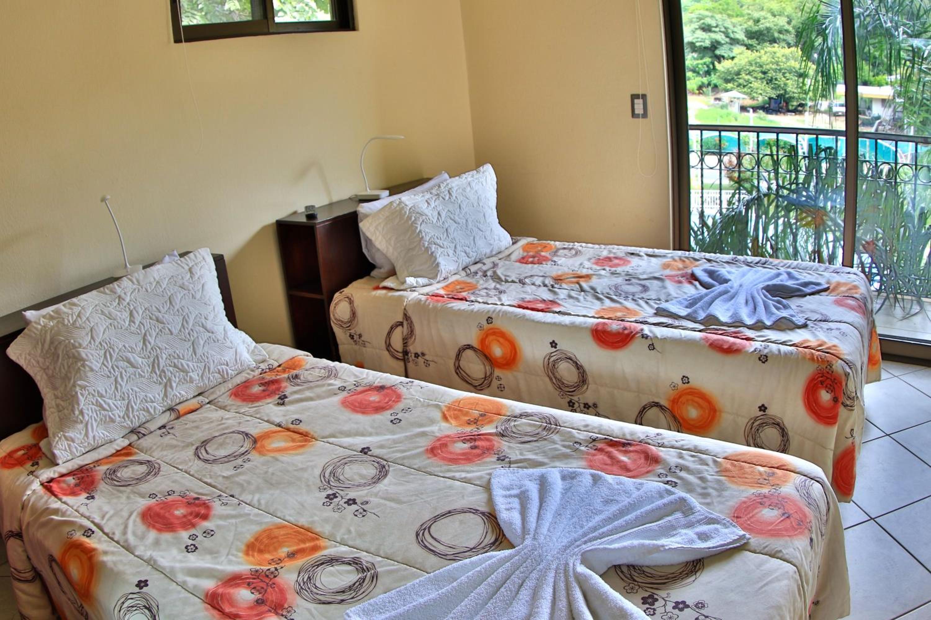 The Oaks Tamarindo Pool Front Condominiums fast wifi