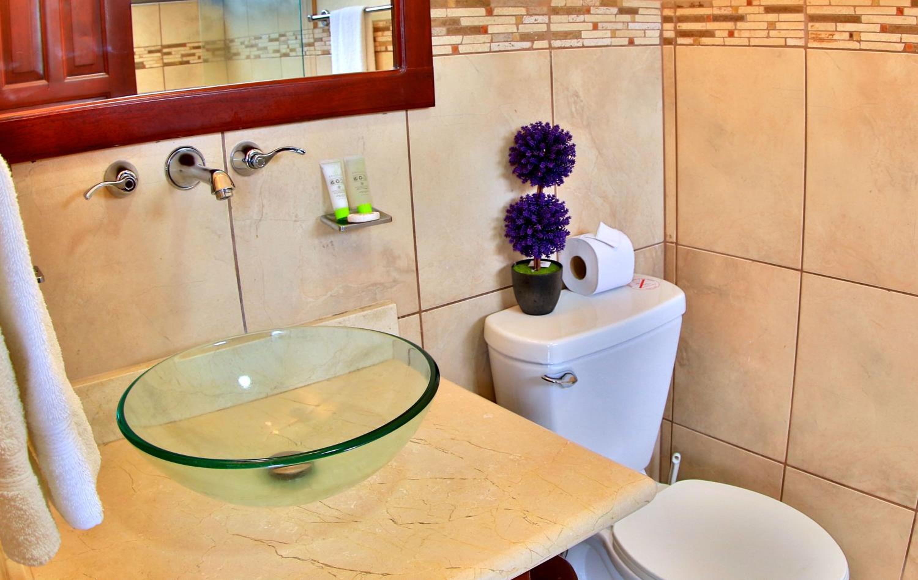 The Oaks Tamarindo Pool Front Condominiums fast wifi