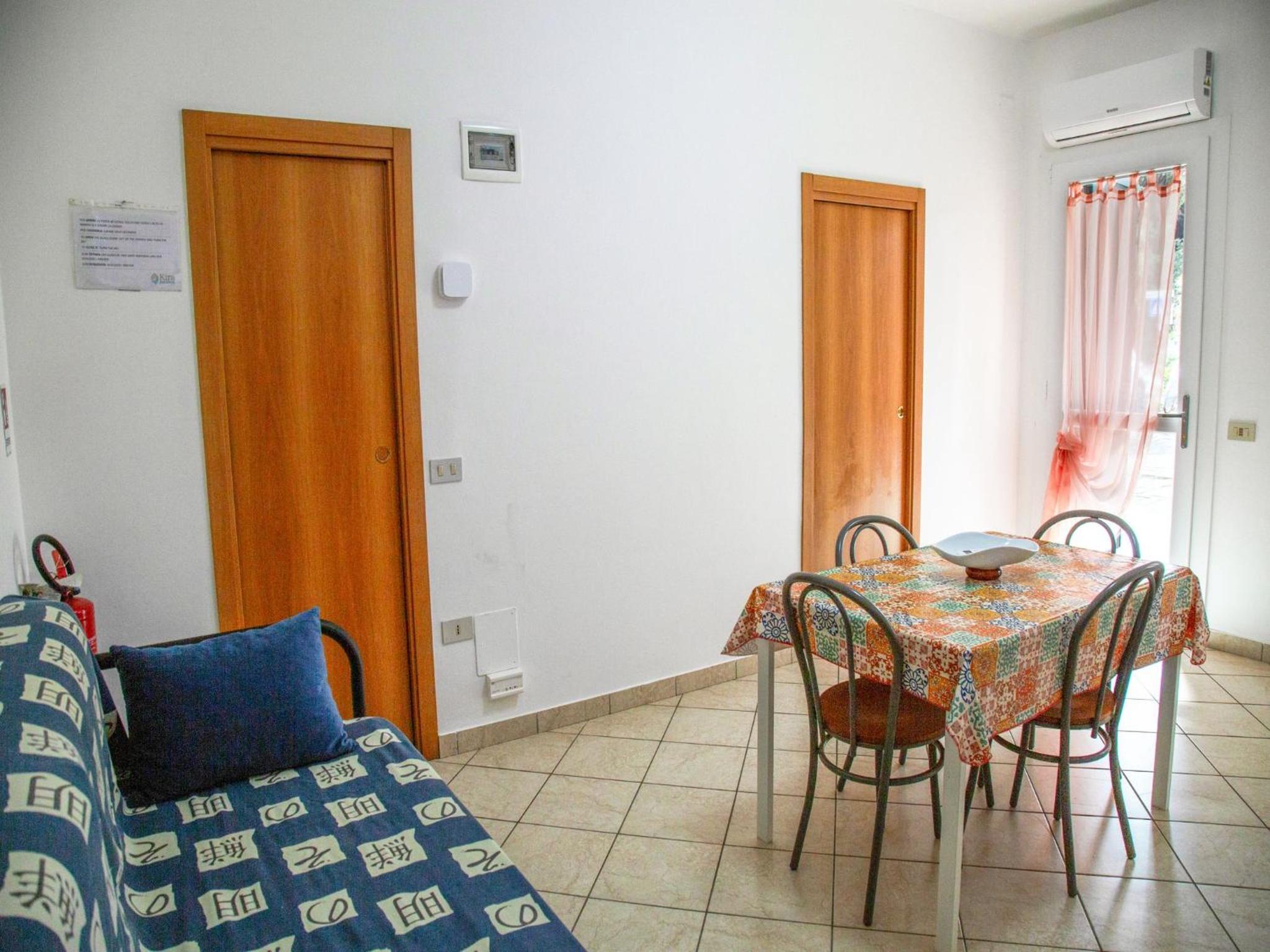 Great accommodation with a lovely patio