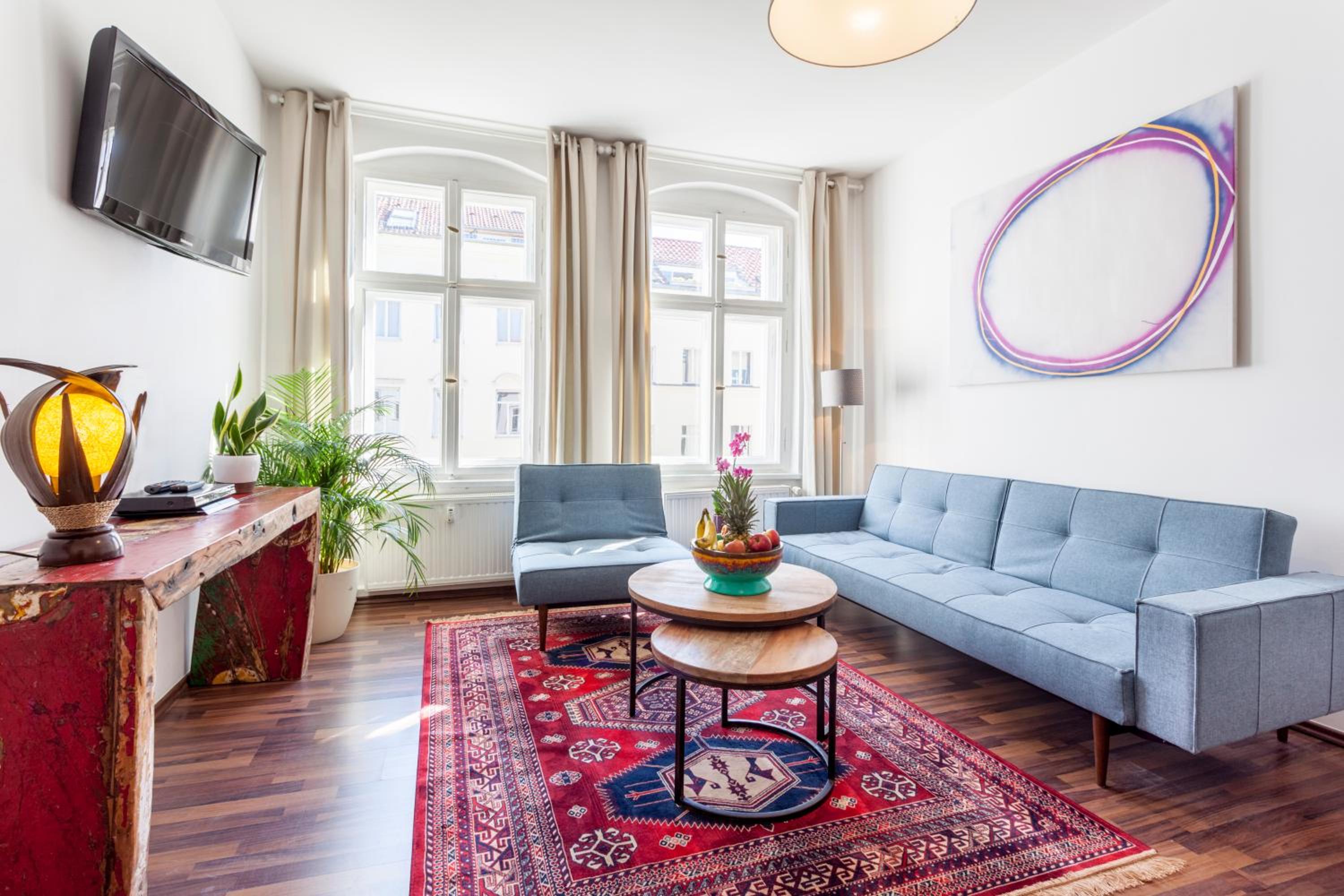 The Rheinsberger Mitte, 80m2, 2BR & Living Room, downtown location, Sleeps 6